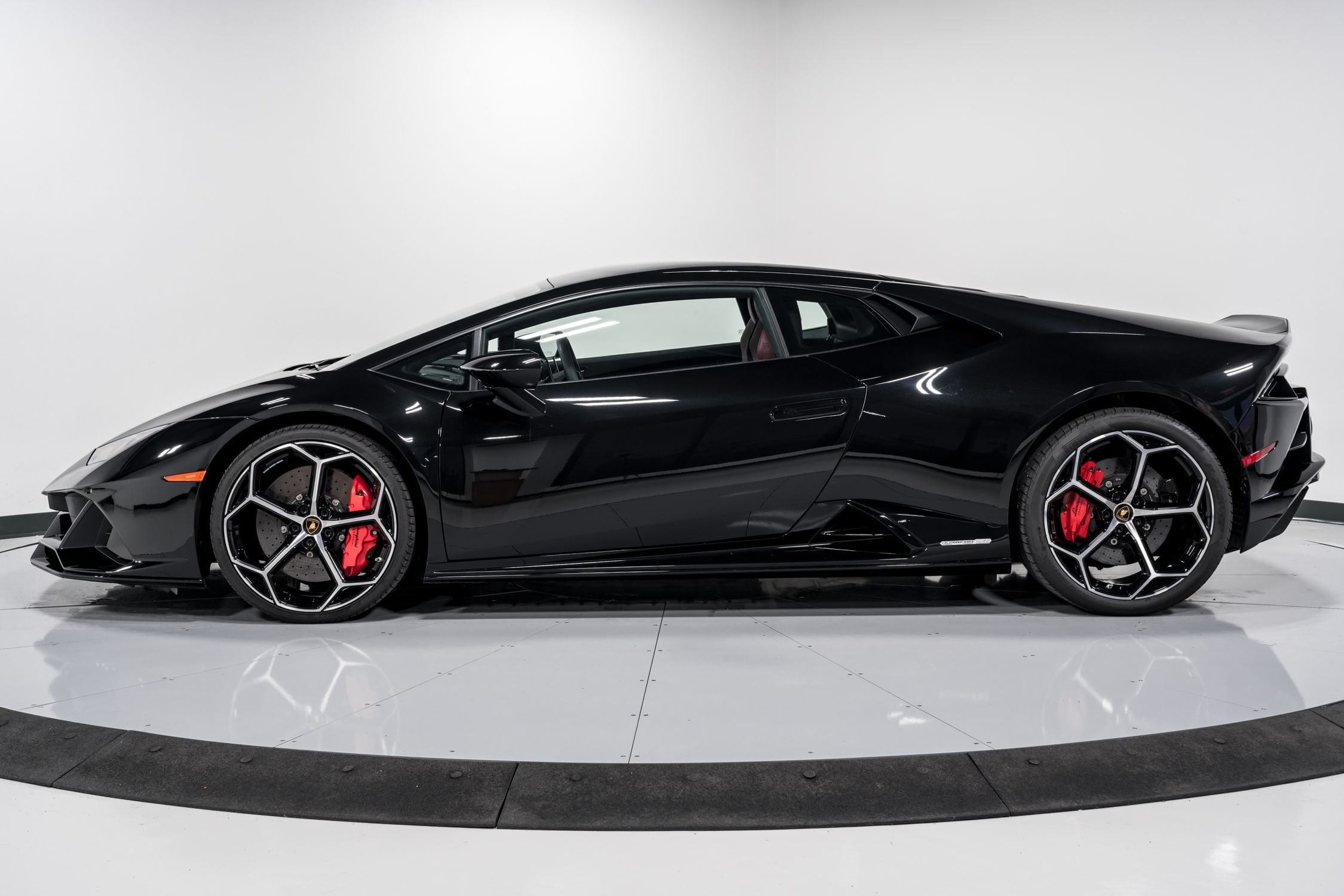 used 2020 Lamborghini Huracan EVO Coupe car, priced at $279,999