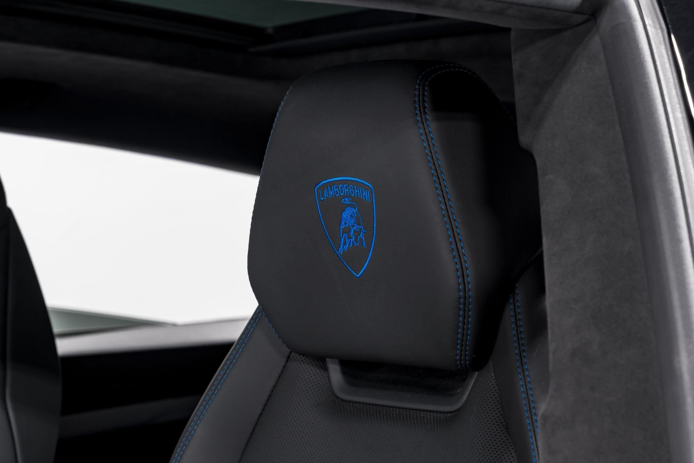 used 2020 Lamborghini Urus car, priced at $179,999