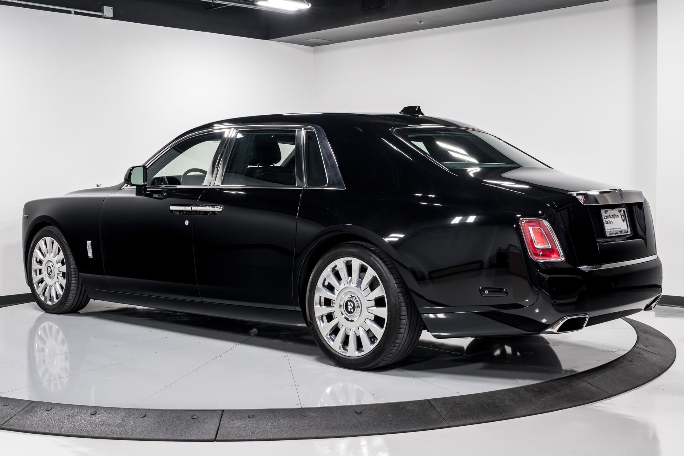 used 2018 Rolls-Royce Phantom car, priced at $319,999