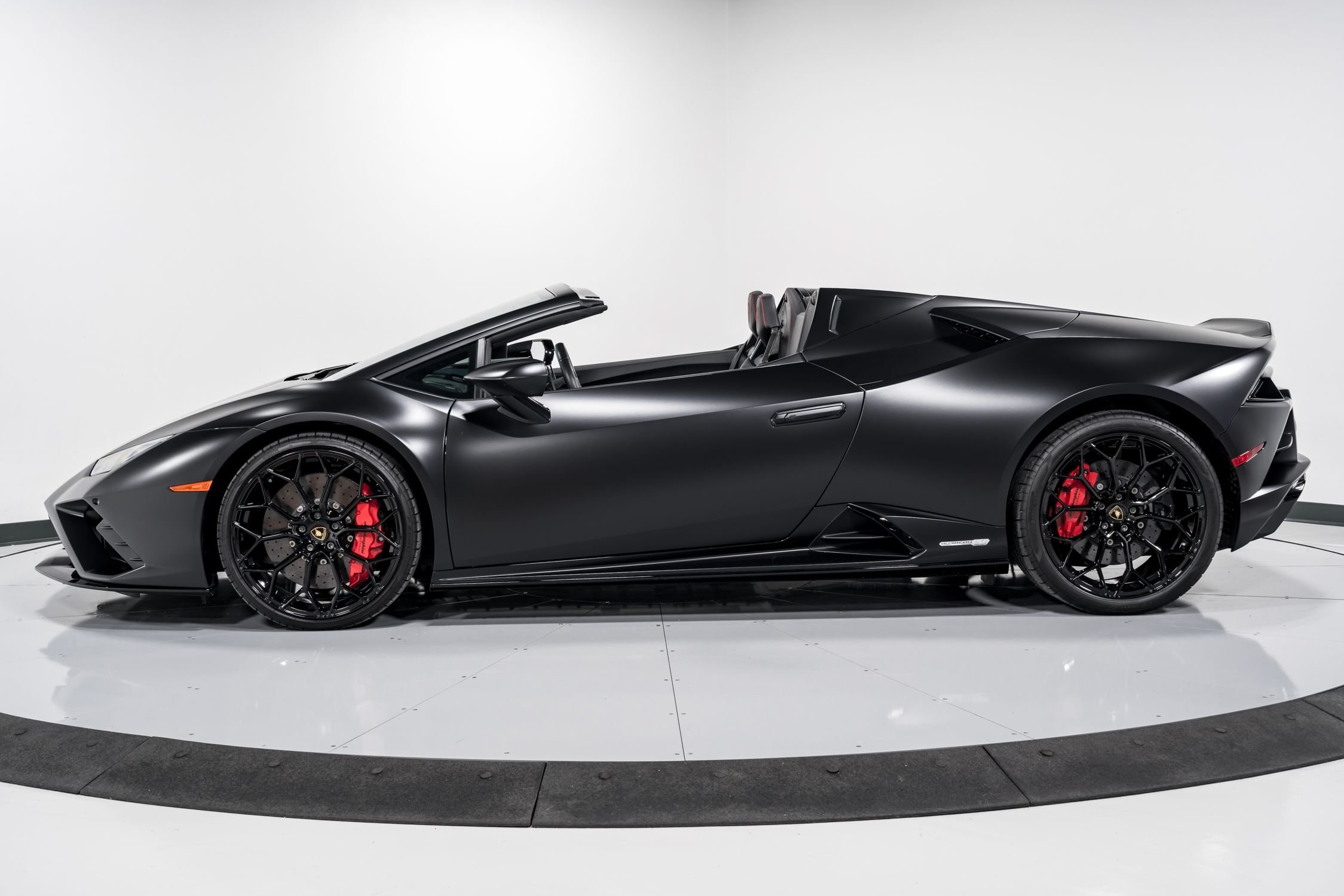 used 2022 Lamborghini Huracan EVO Spyder car, priced at $304,999