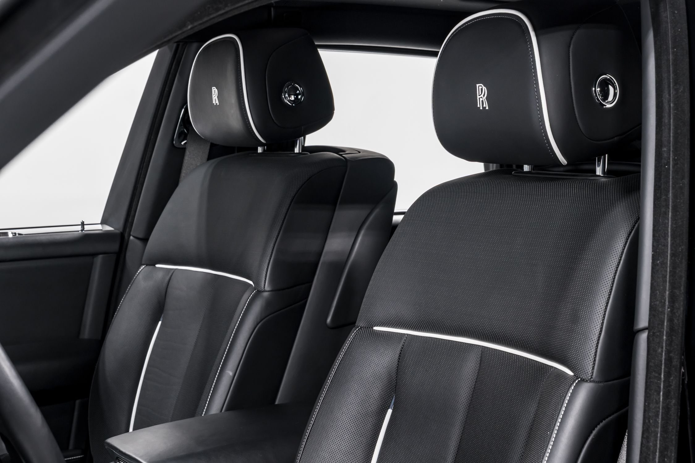 used 2018 Rolls-Royce Phantom car, priced at $319,999