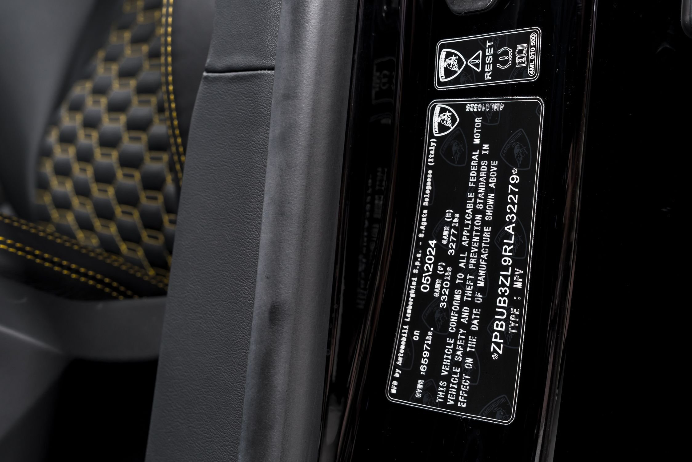 used 2024 Lamborghini Urus S car, priced at $269,999