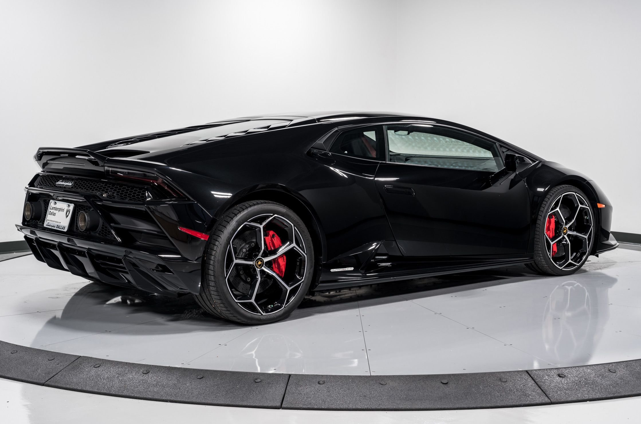 used 2020 Lamborghini Huracan EVO Coupe car, priced at $279,999