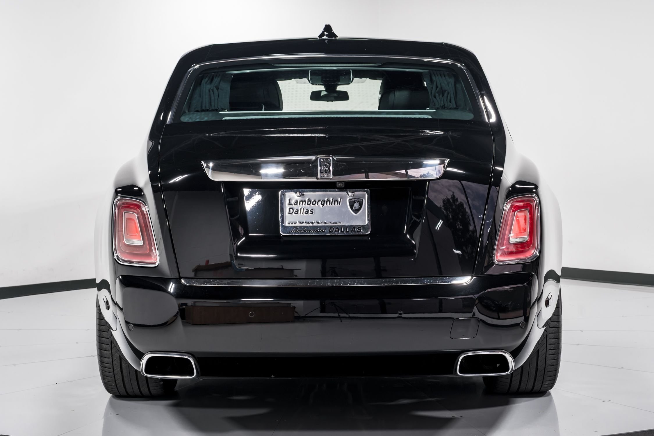 used 2018 Rolls-Royce Phantom car, priced at $319,999