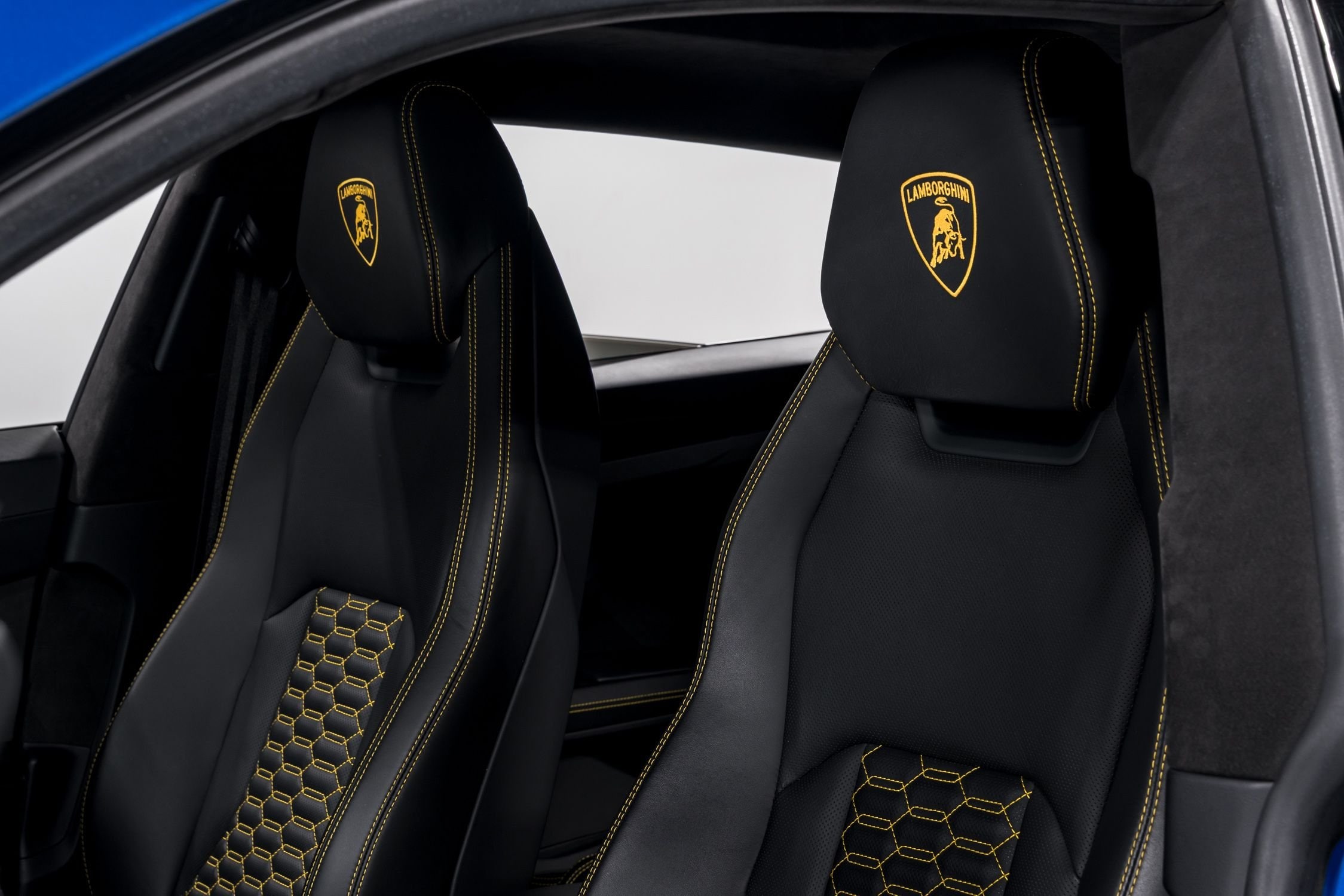 used 2021 Lamborghini Urus car, priced at $209,999