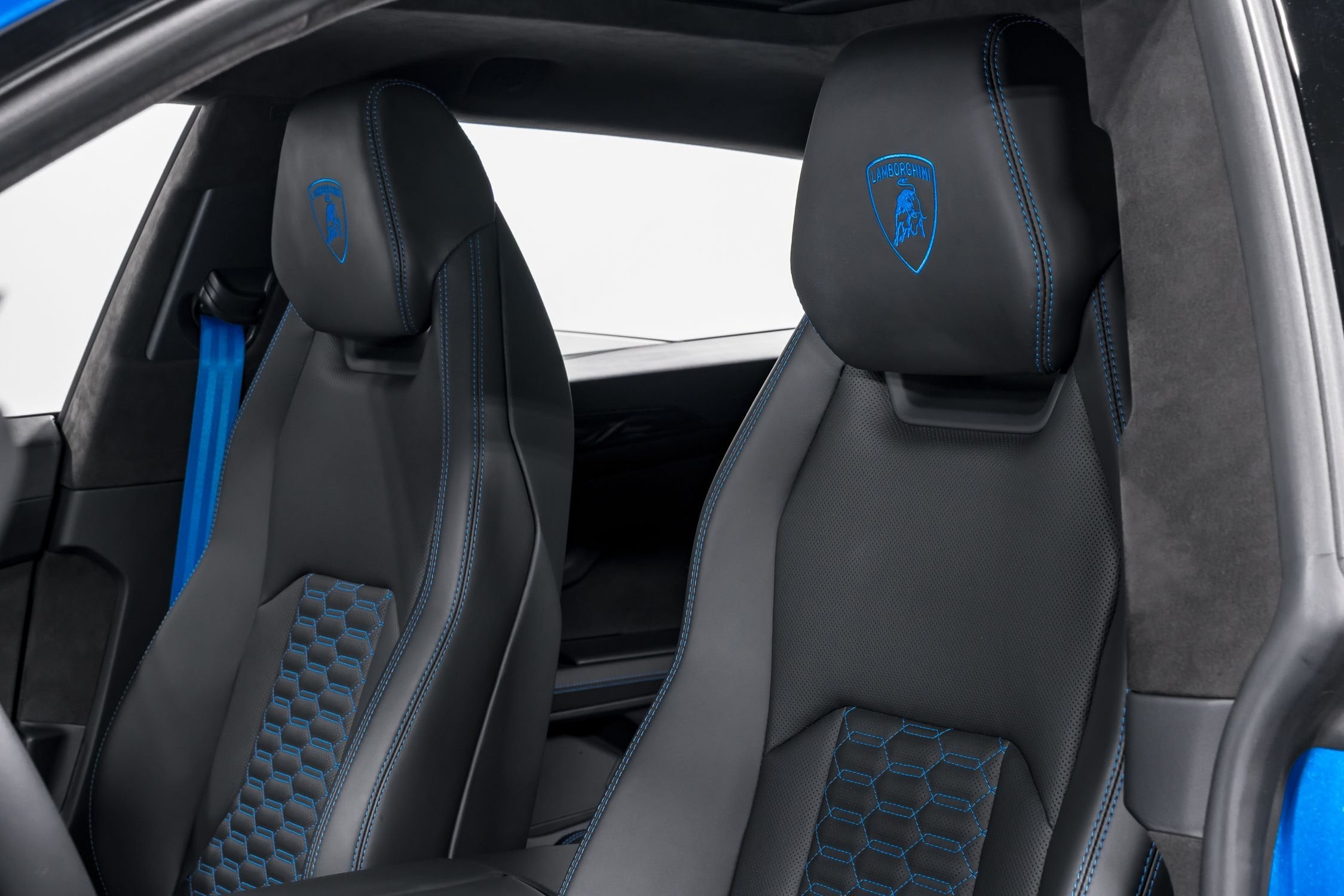 used 2024 Lamborghini Urus S car, priced at $259,999