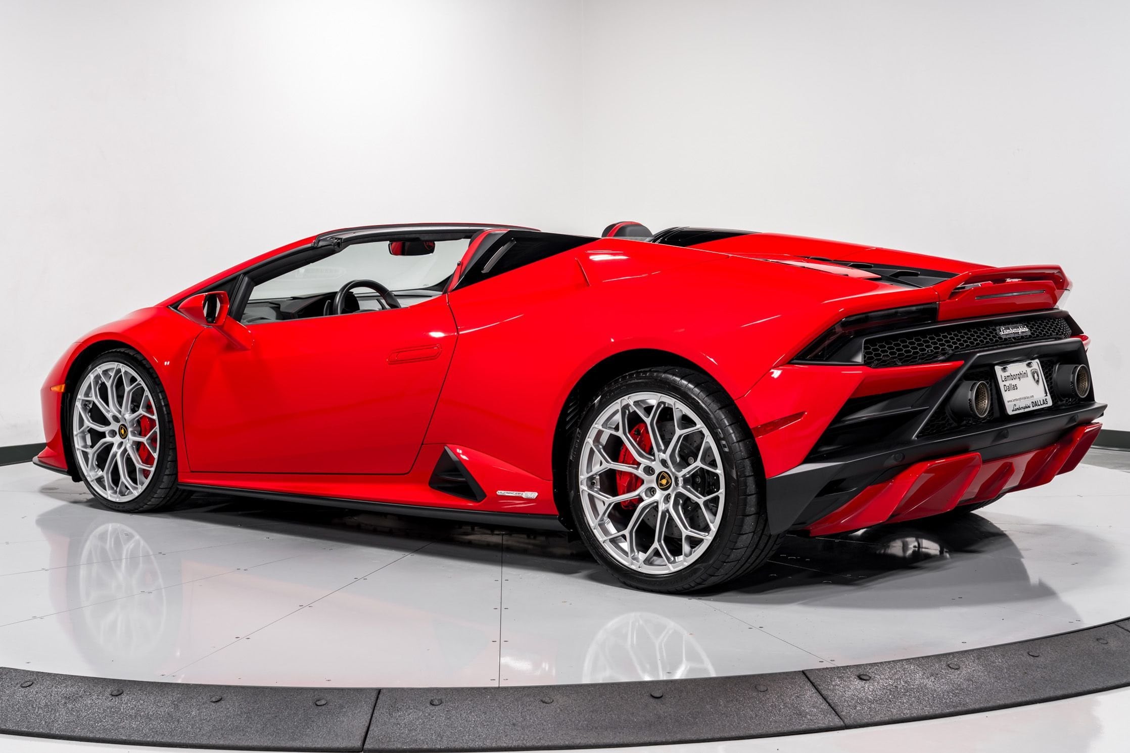 used 2023 Lamborghini Huracan EVO Spyder car, priced at $324,999