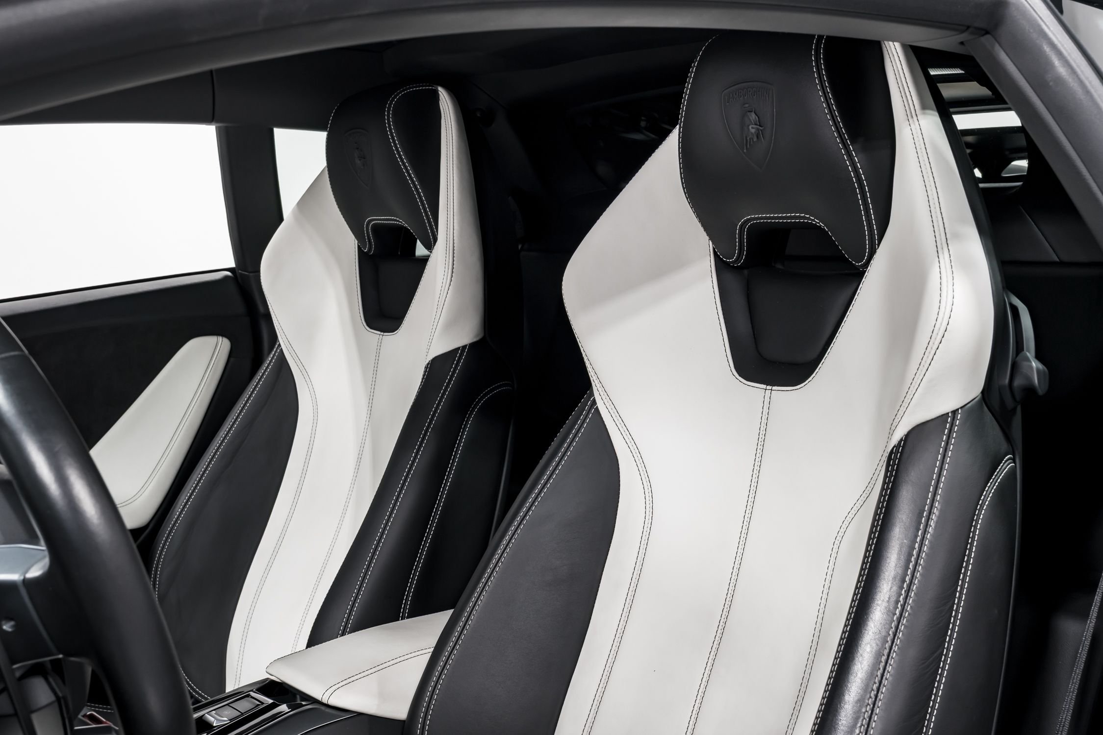 used 2015 Lamborghini Huracan LP610-4 Coupe car, priced at $219,999