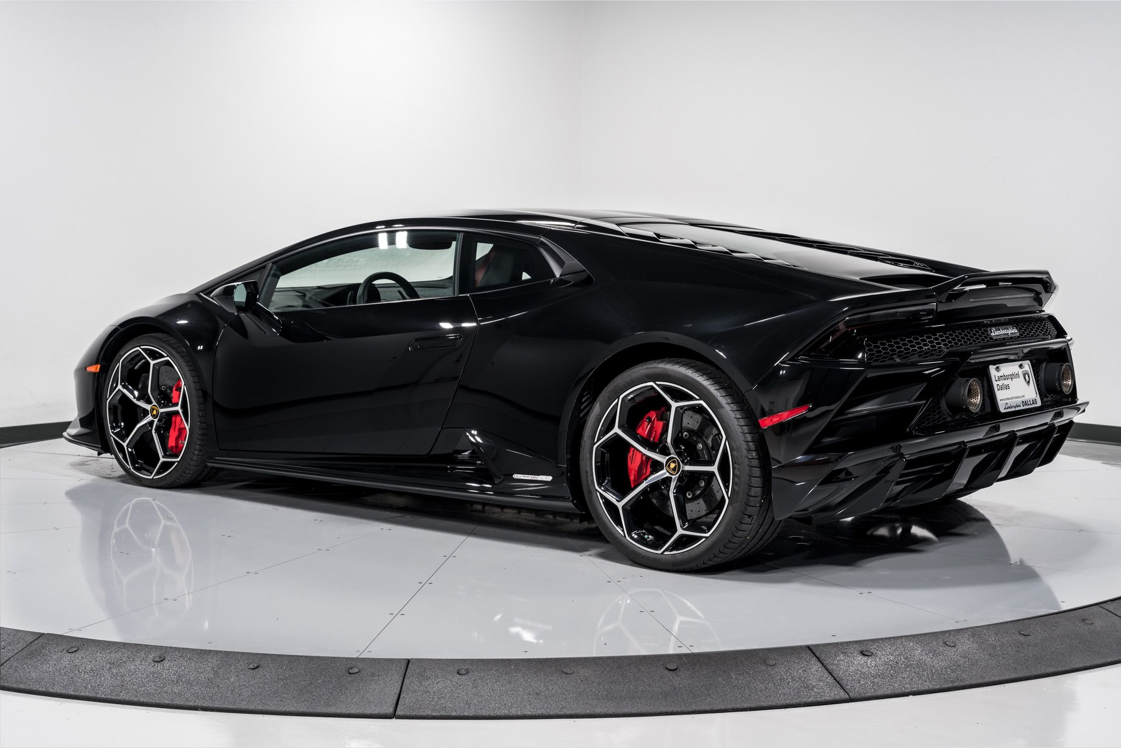 used 2020 Lamborghini Huracan EVO Coupe car, priced at $279,999