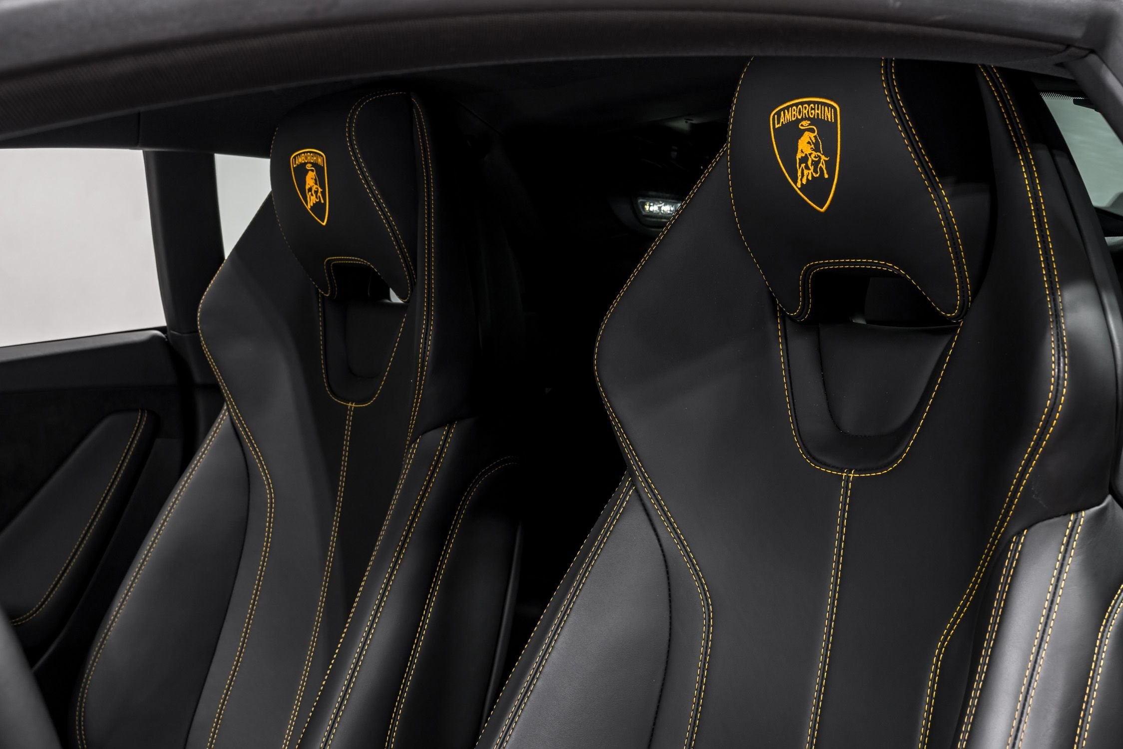 used 2022 Lamborghini Huracan EVO 2WD car, priced at $279,999