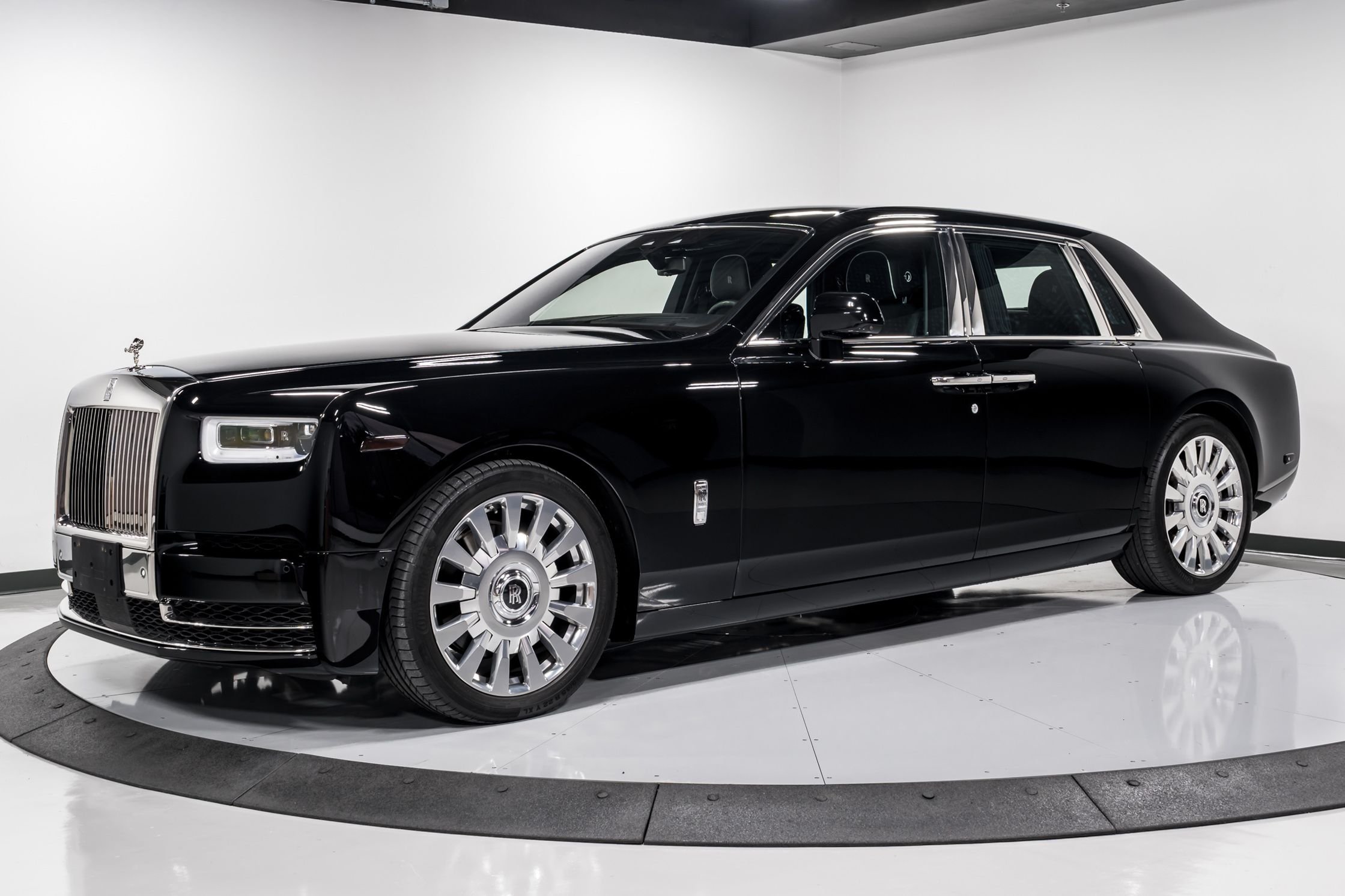 used 2018 Rolls-Royce Phantom car, priced at $319,999
