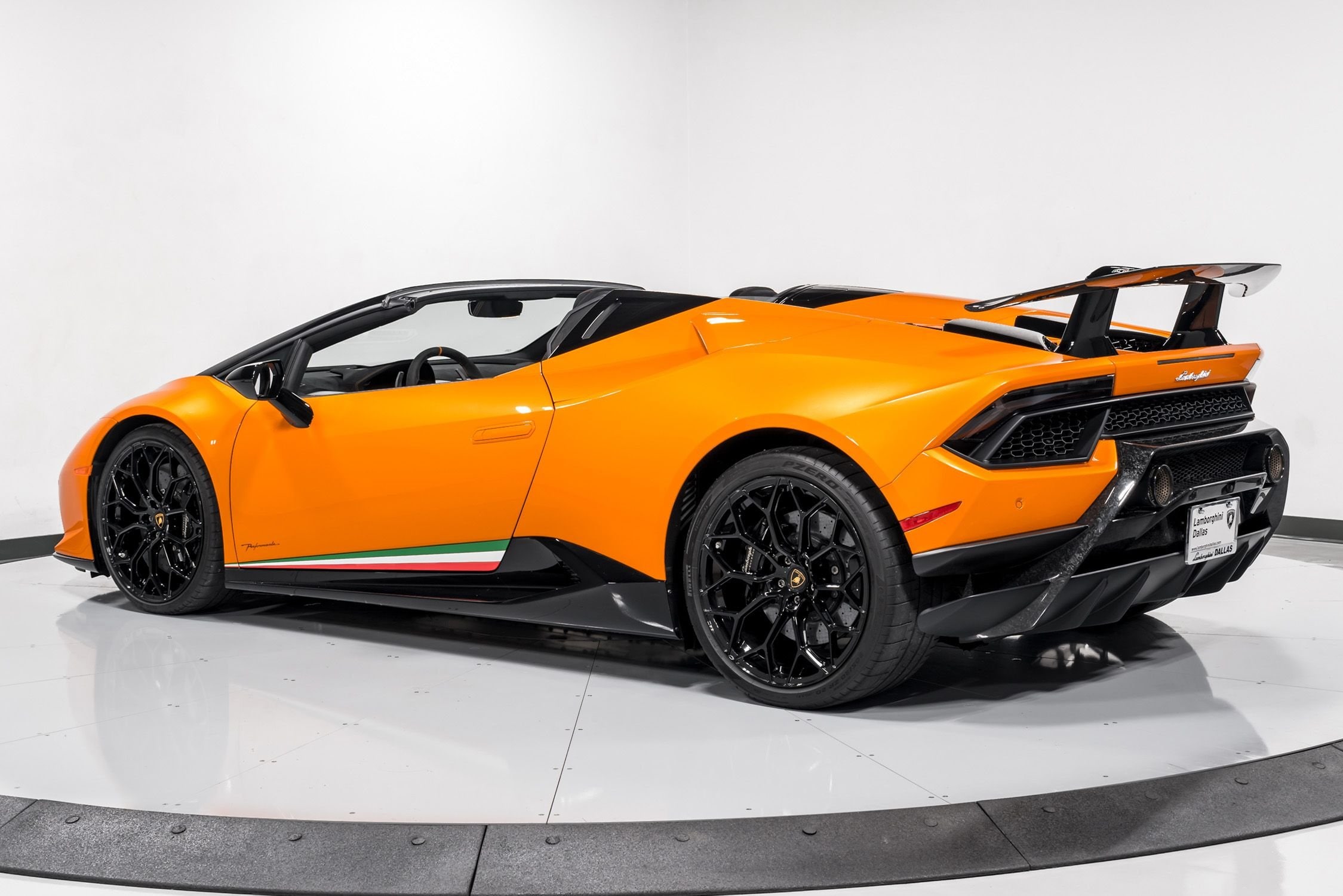 used 2019 Lamborghini Huracan Performante Spyder car, priced at $319,999