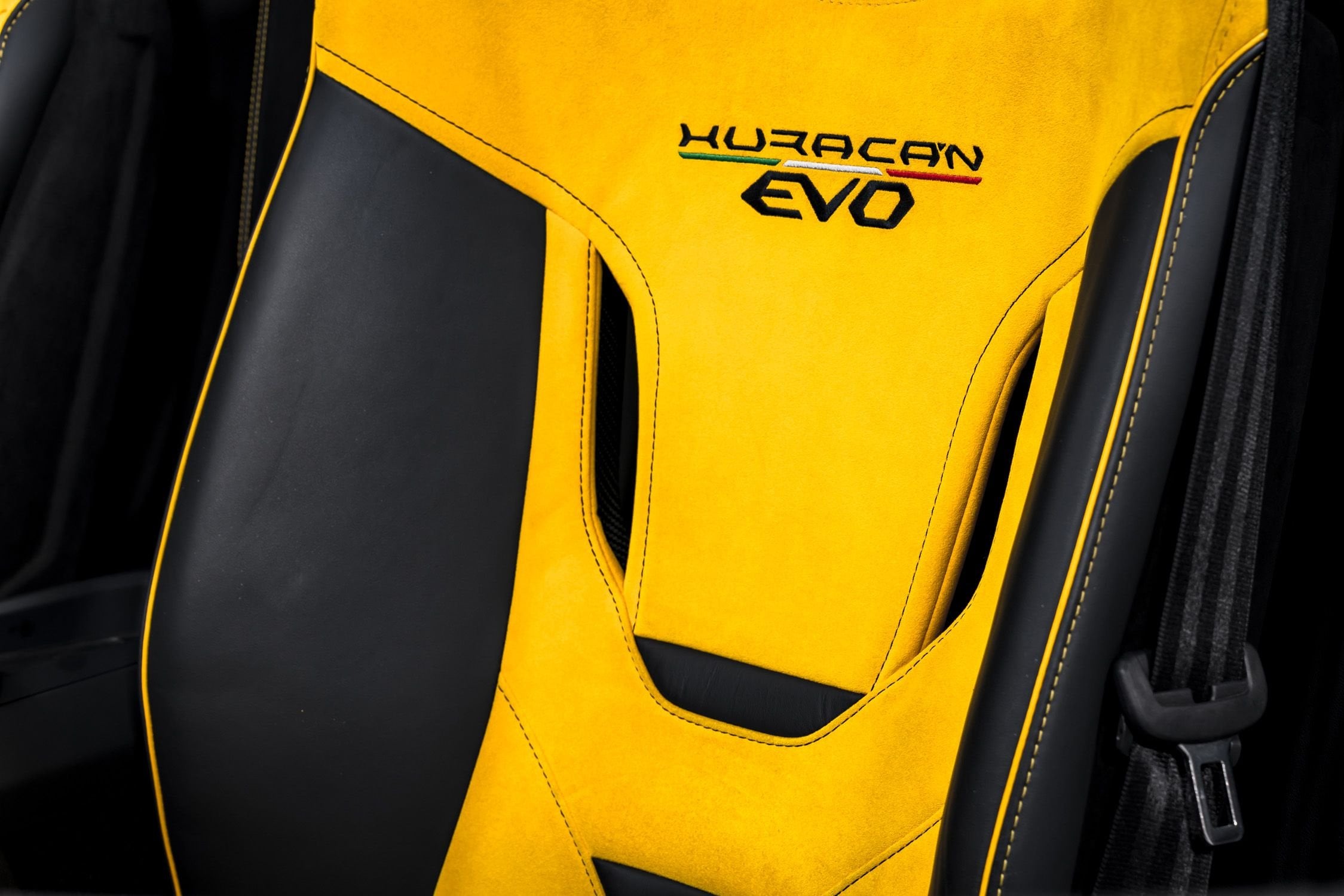 used 2023 Lamborghini Huracan EVO Spyder car, priced at $319,999