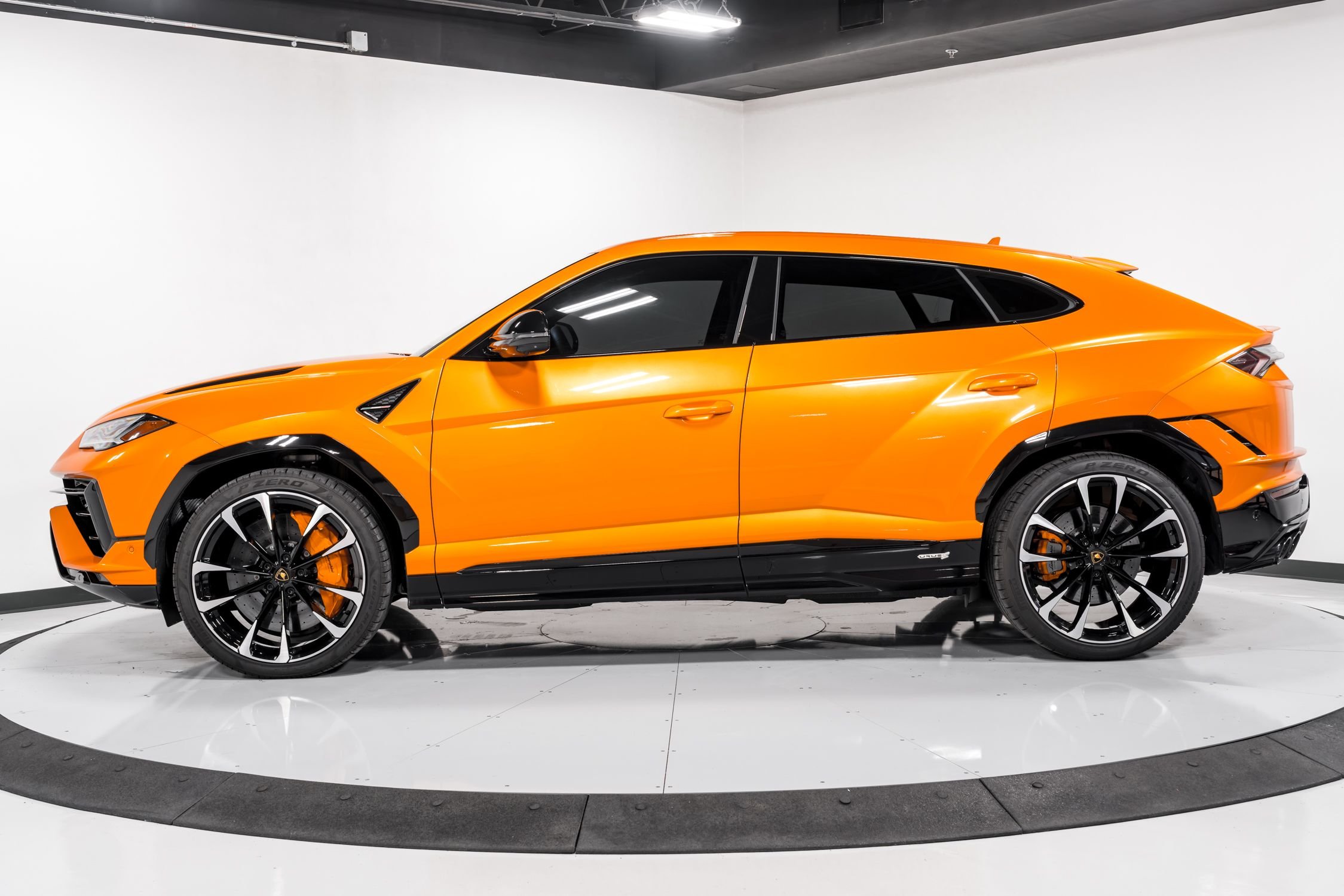 used 2024 Lamborghini Urus S car, priced at $269,999
