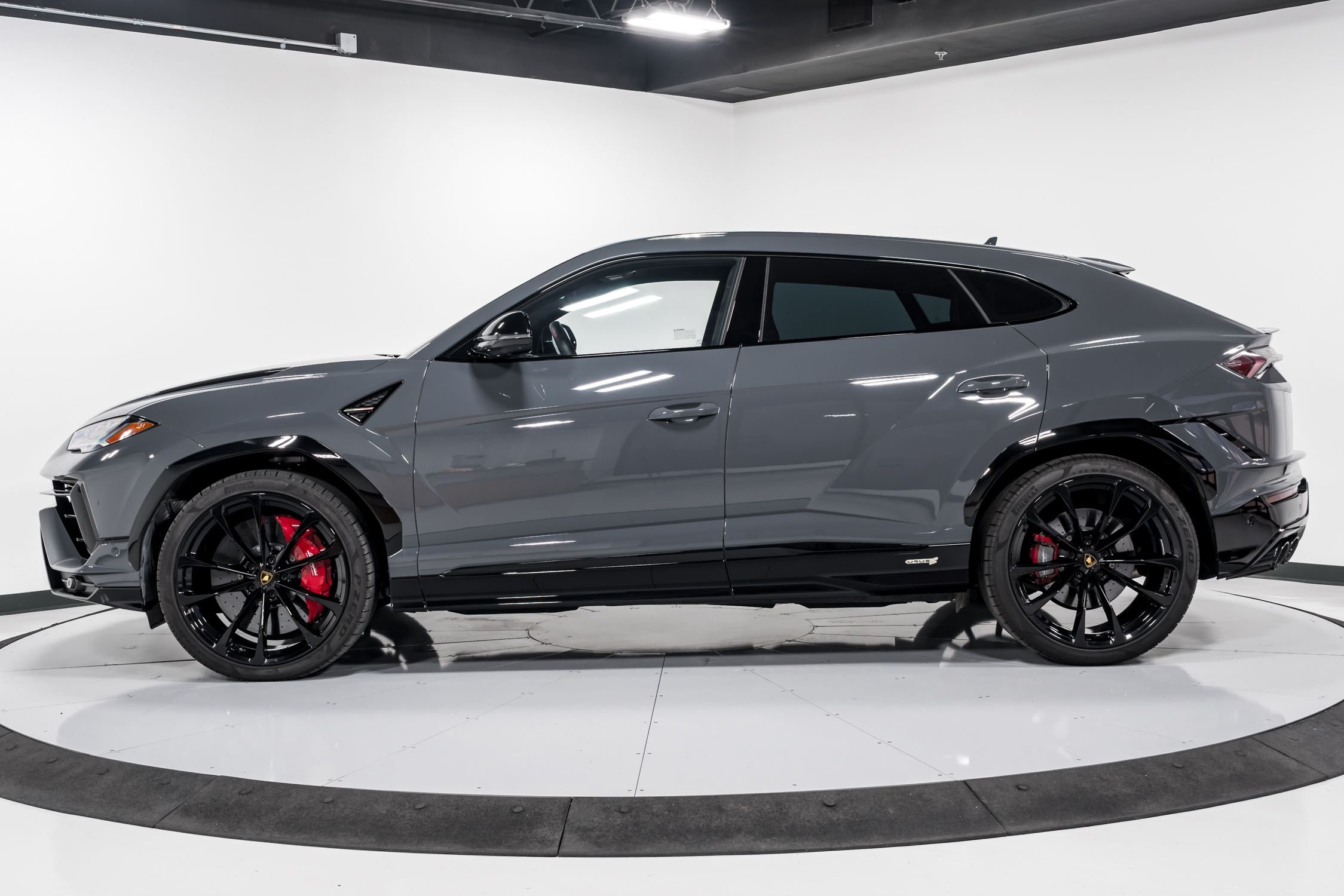 used 2024 Lamborghini Urus S car, priced at $274,999