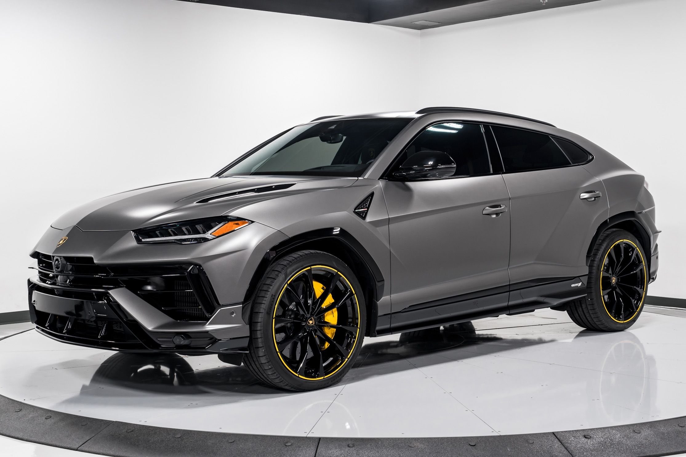 used 2023 Lamborghini Urus S car, priced at $264,999