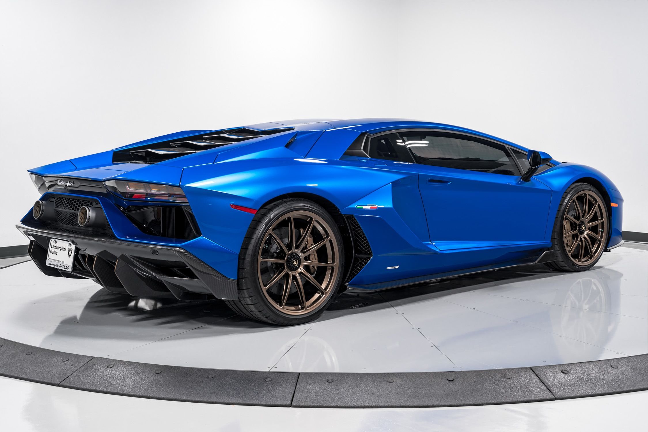 used 2022 Lamborghini Aventador Ultimae car, priced at $679,999