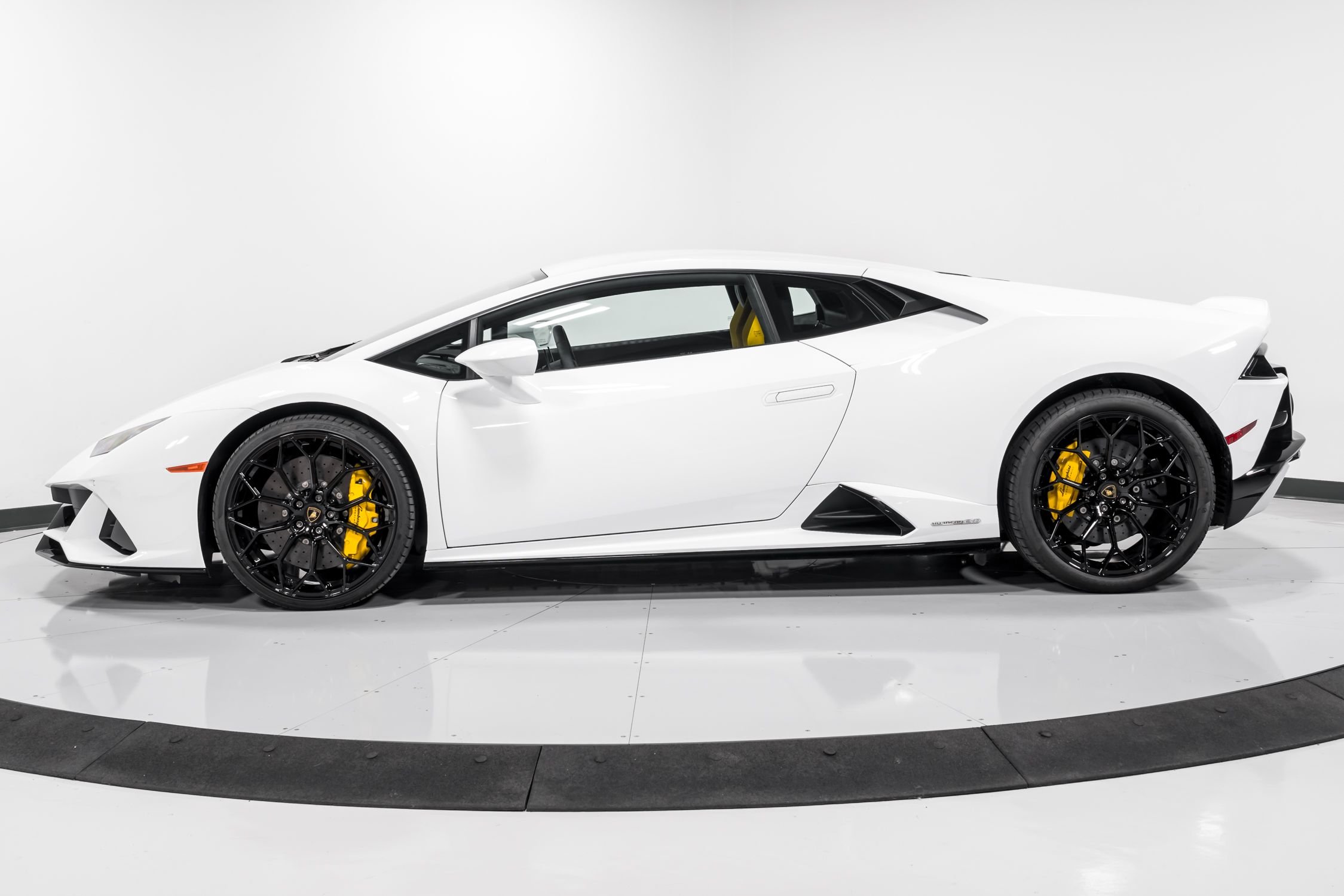 used 2022 Lamborghini Huracan EVO Coupe car, priced at $309,999