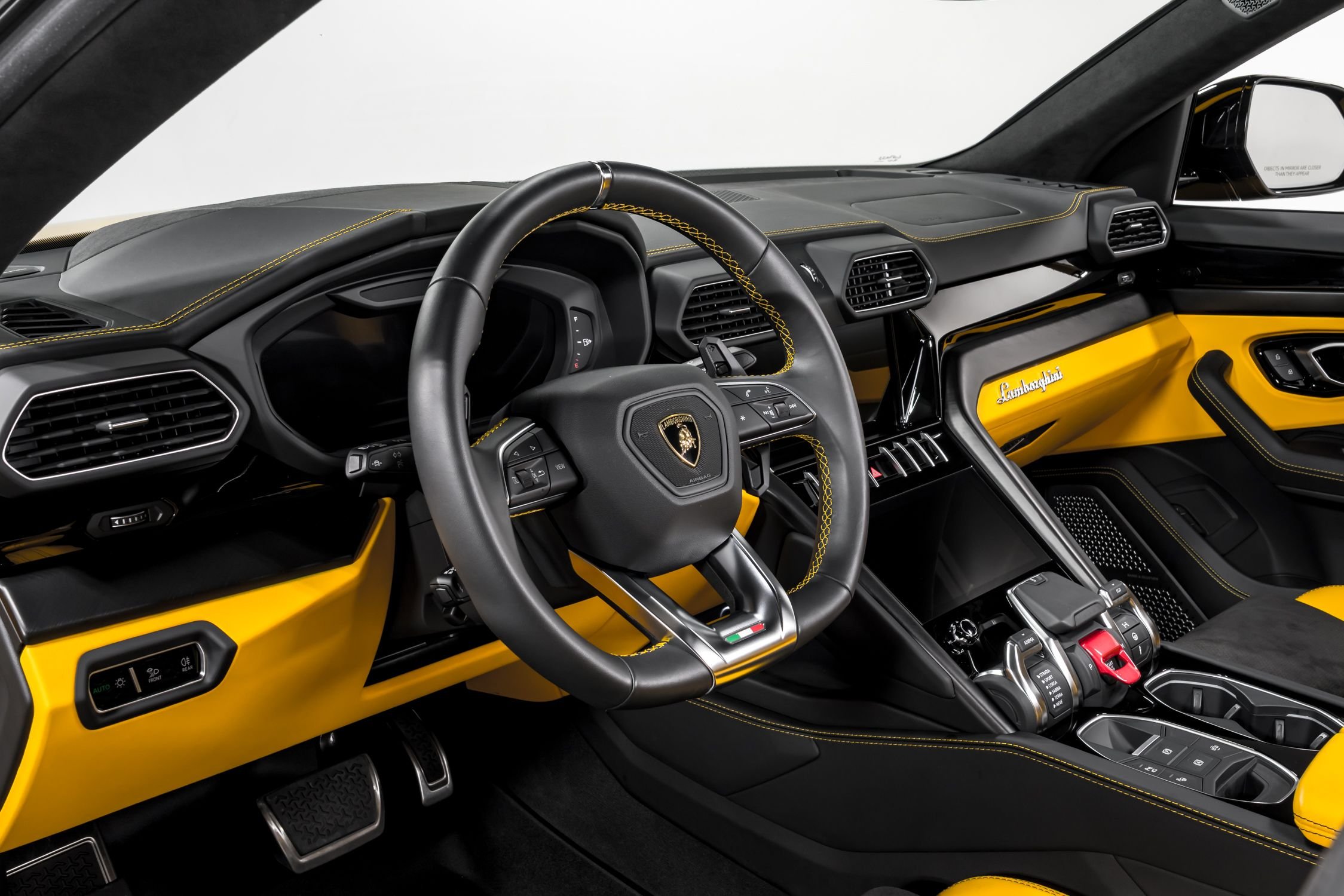 used 2022 Lamborghini Urus car, priced at $239,999