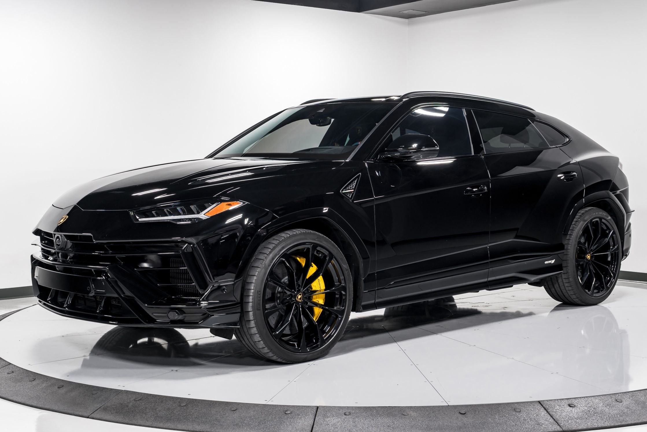 used 2024 Lamborghini Urus S car, priced at $269,999