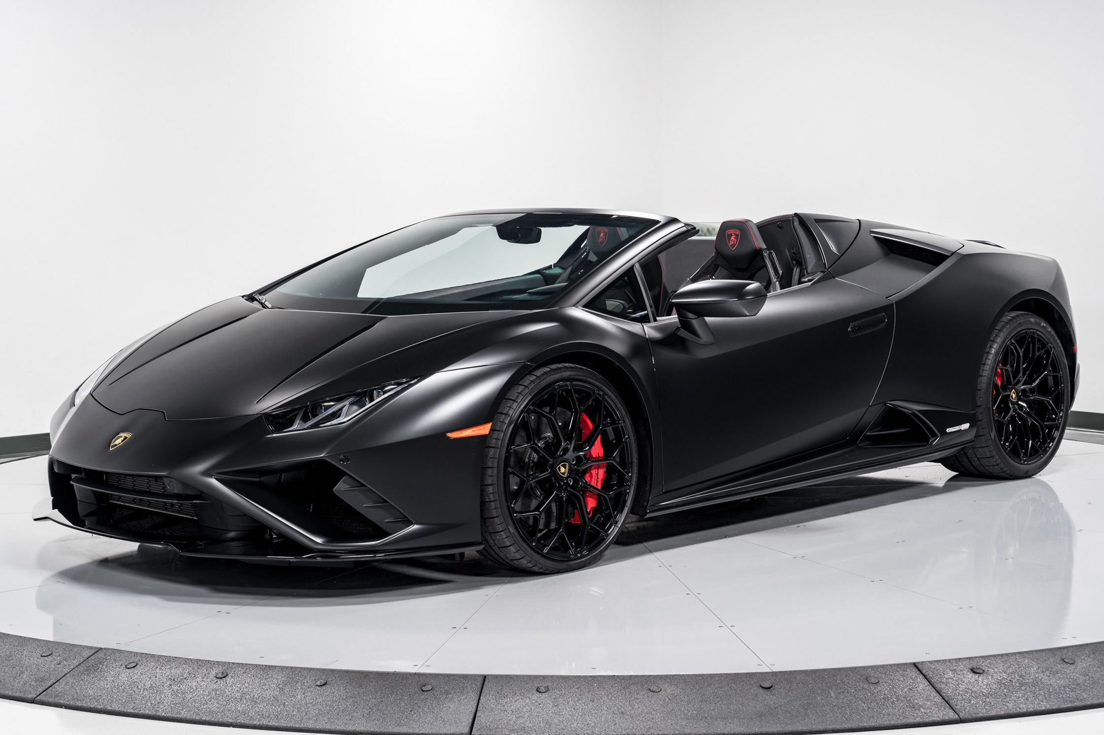 used 2022 Lamborghini Huracan EVO Spyder car, priced at $304,999