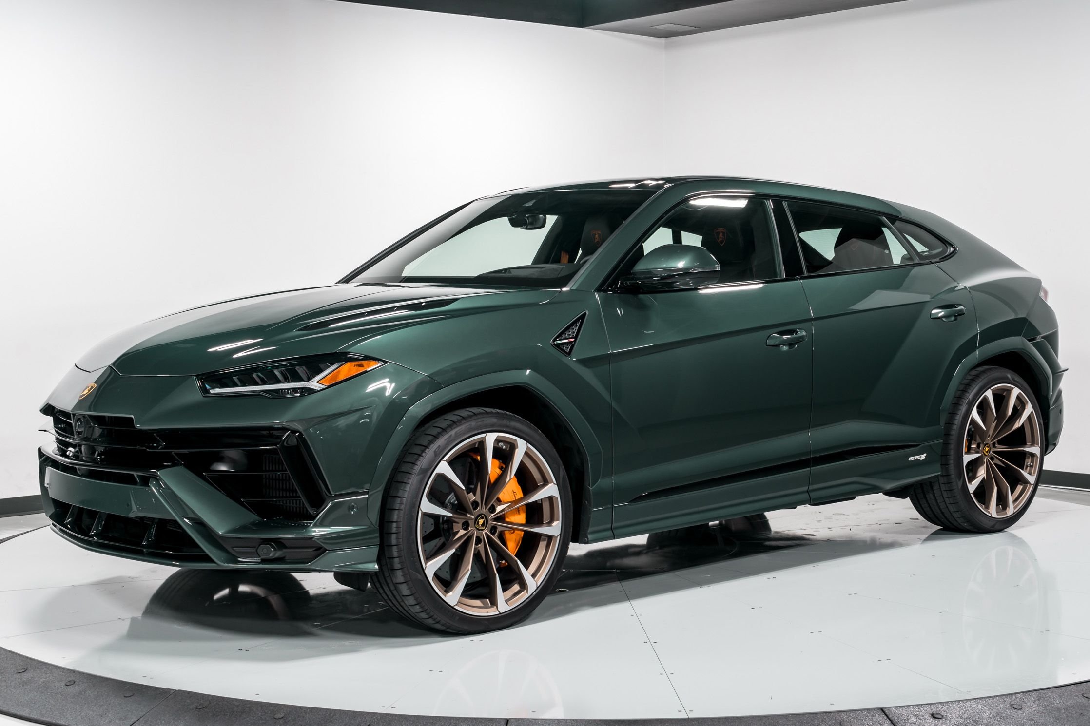 used 2024 Lamborghini Urus S car, priced at $294,999