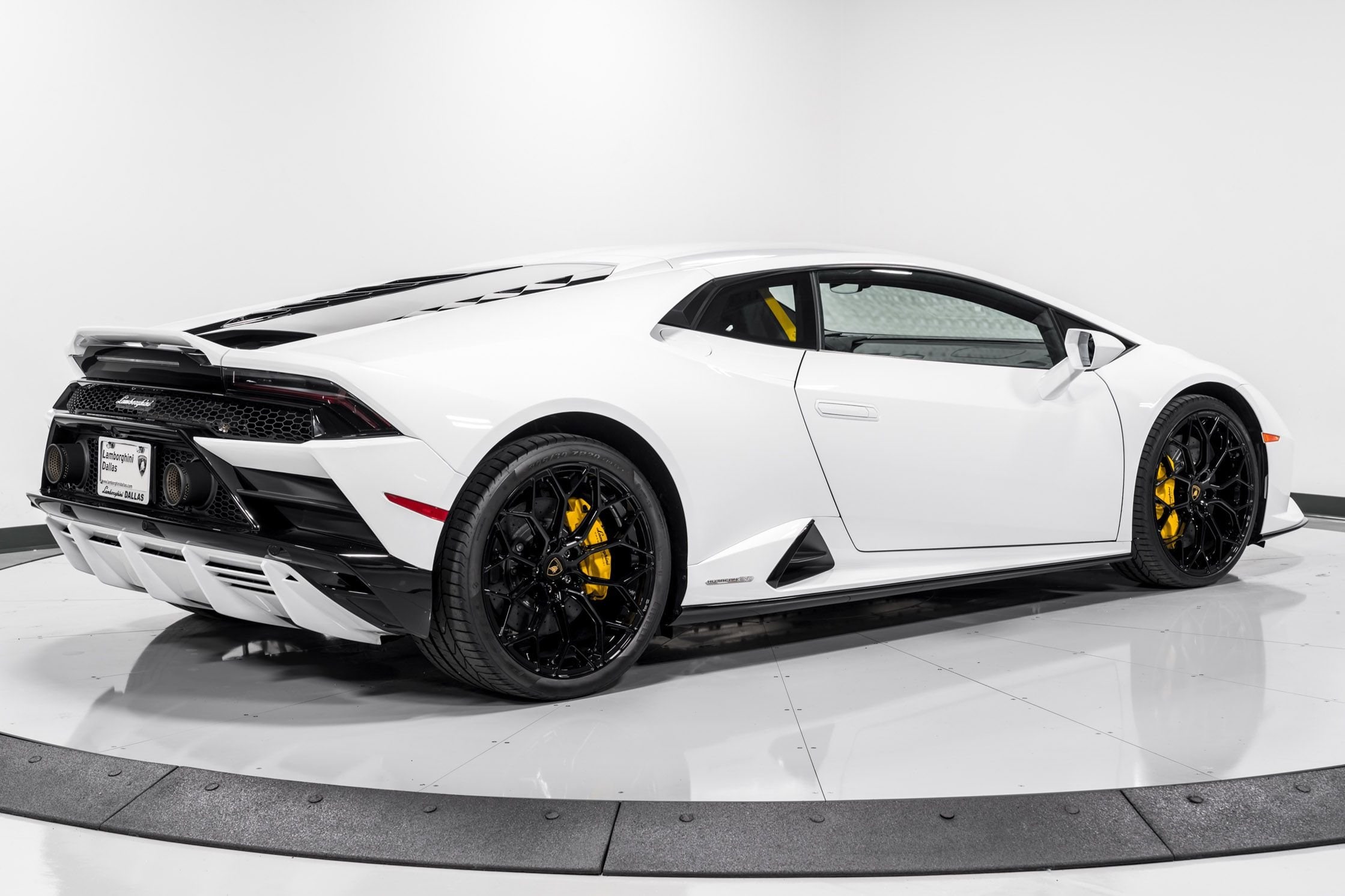 used 2022 Lamborghini Huracan EVO Coupe car, priced at $309,999