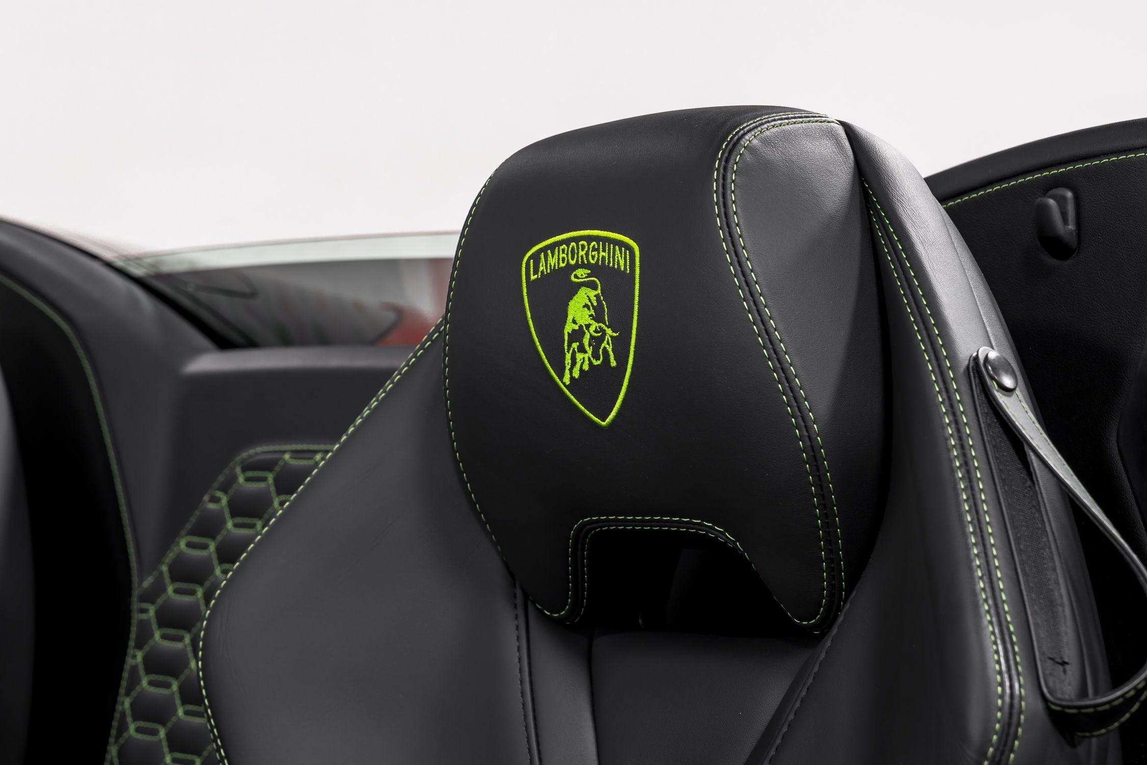 used 2023 Lamborghini Huracan EVO-2 Spyder car, priced at $314,999