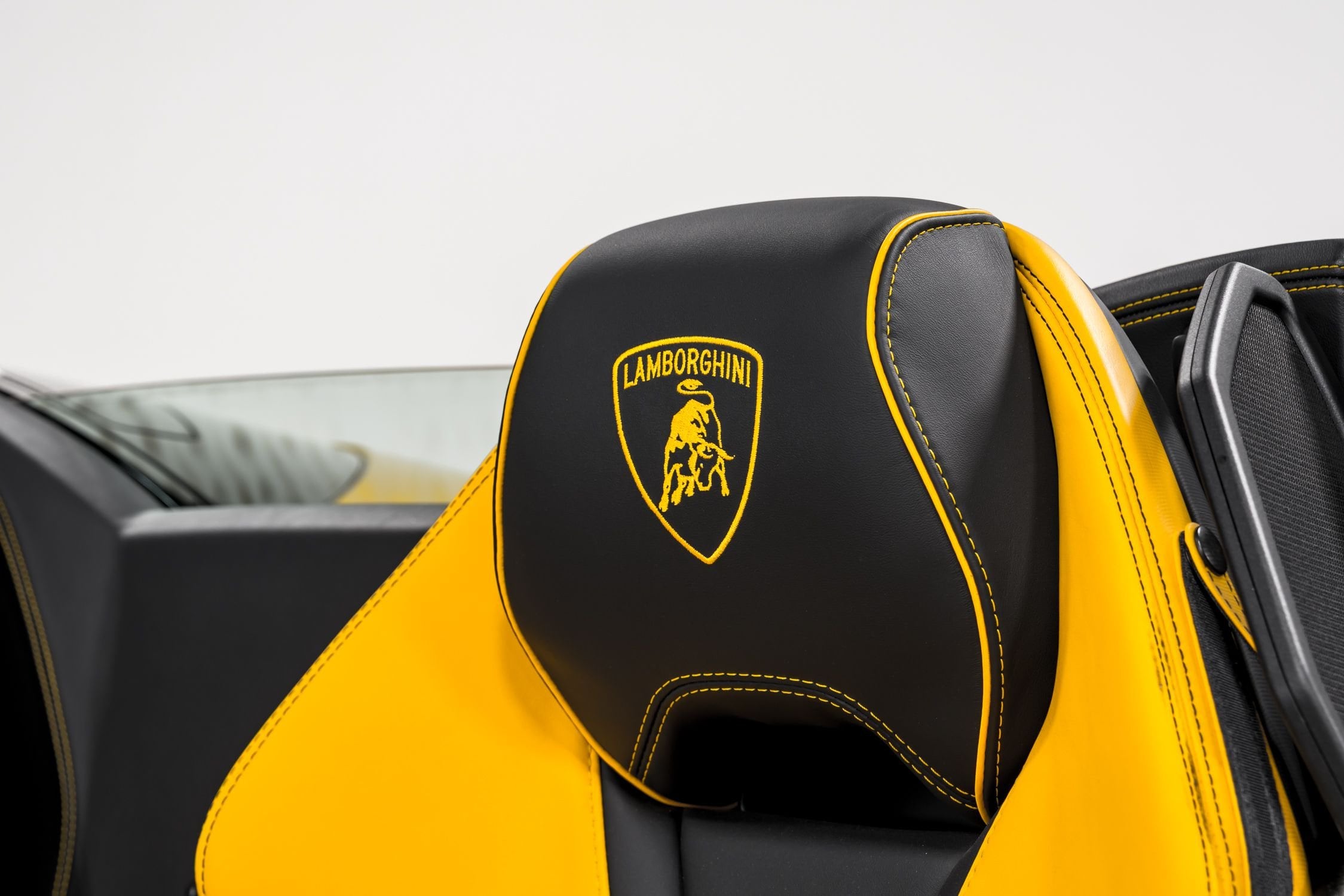 used 2023 Lamborghini Huracan EVO-2 Spyder car, priced at $319,999