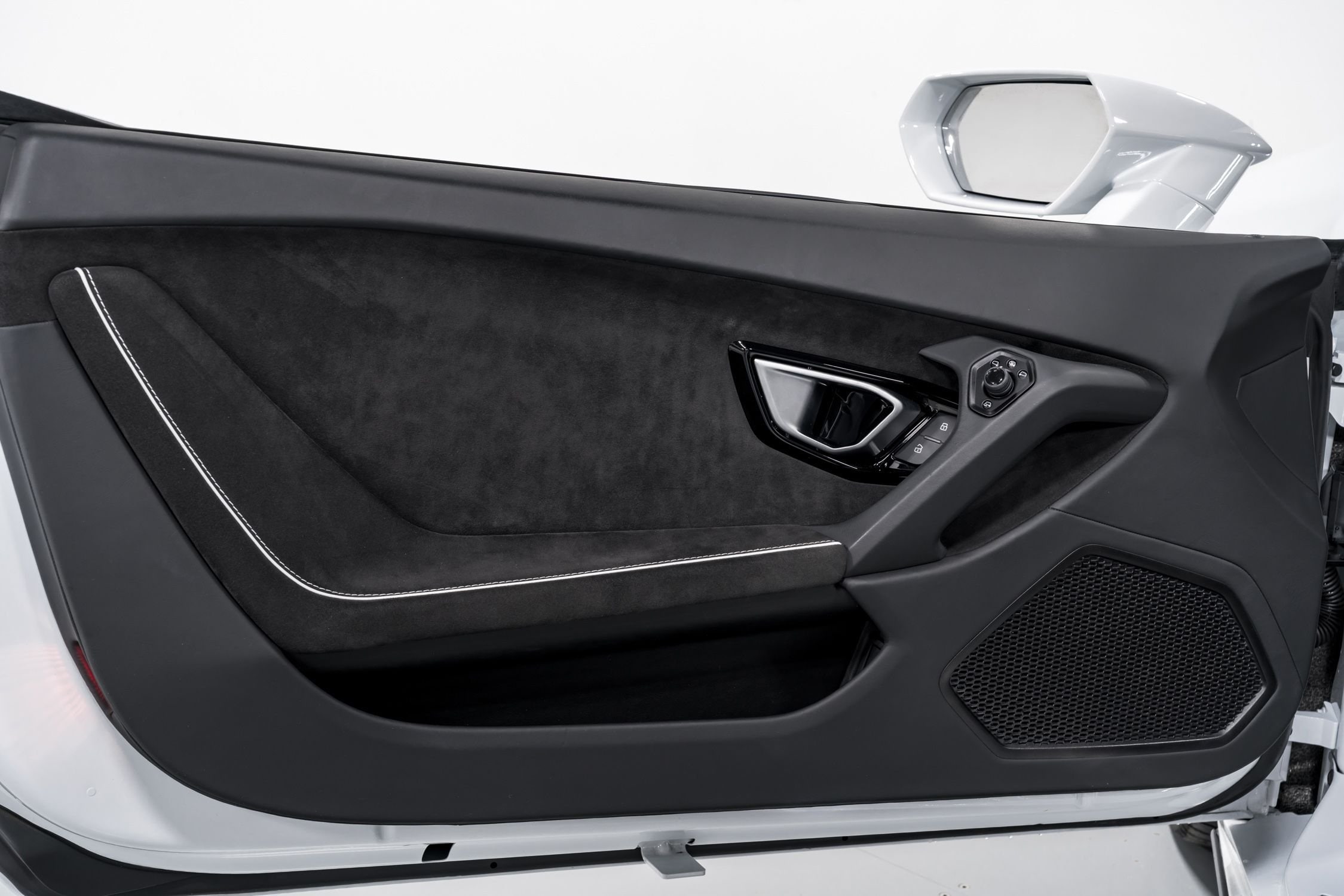 used 2020 Lamborghini Huracan Evo Spyder AWD car, priced at $289,999