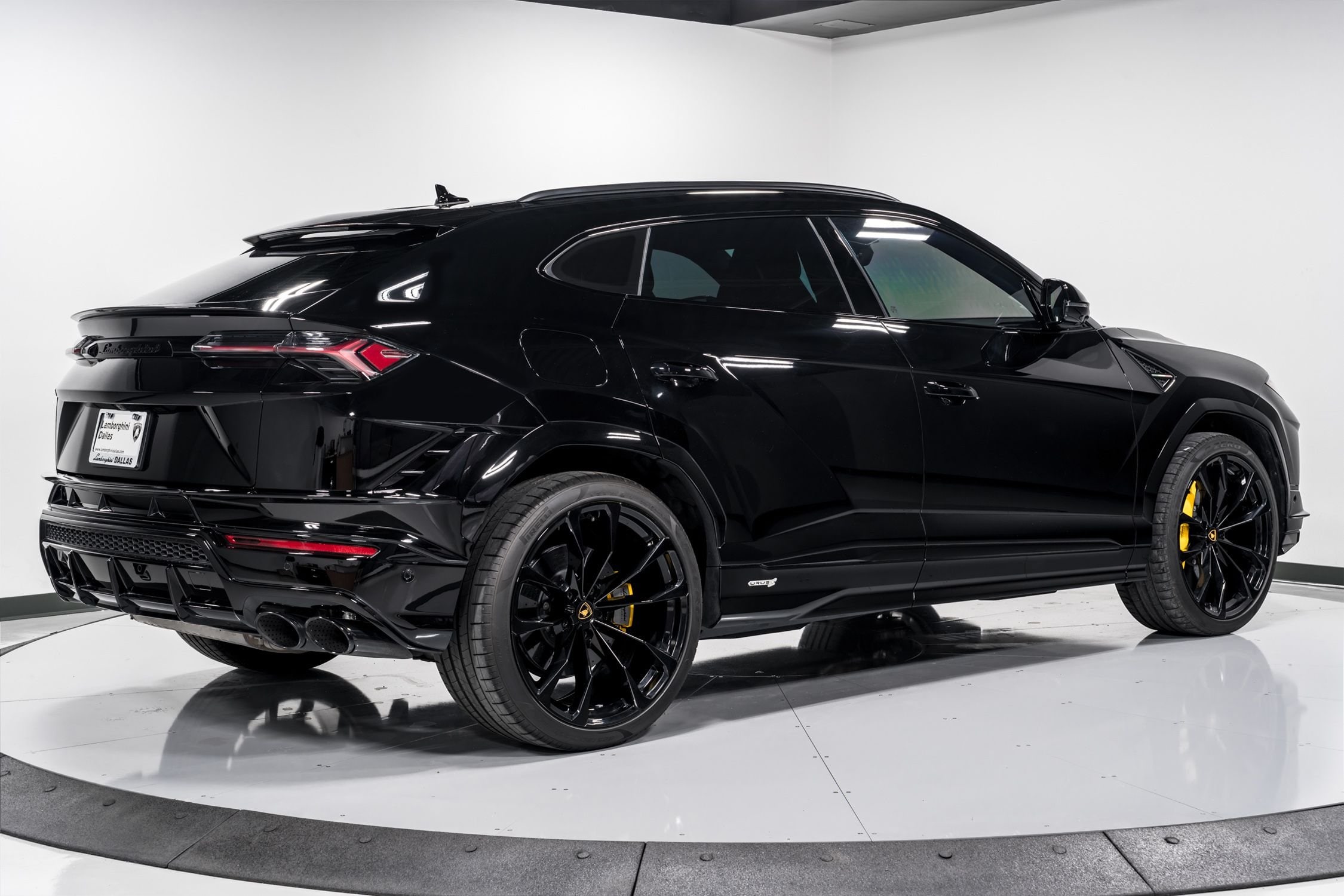 used 2024 Lamborghini Urus S car, priced at $269,999