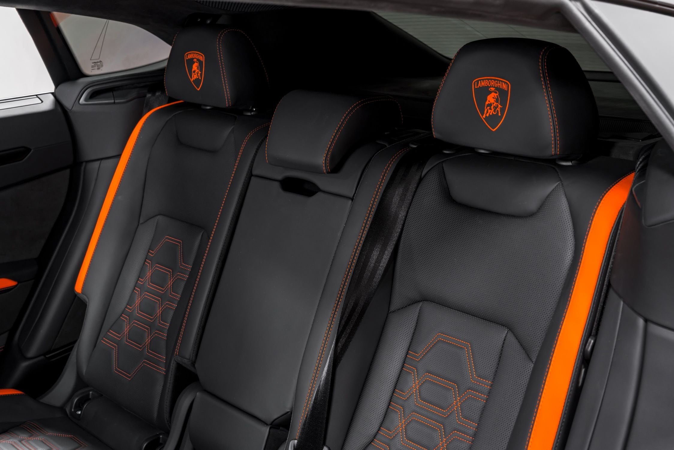 used 2025 Lamborghini Urus SE car, priced at $339,999
