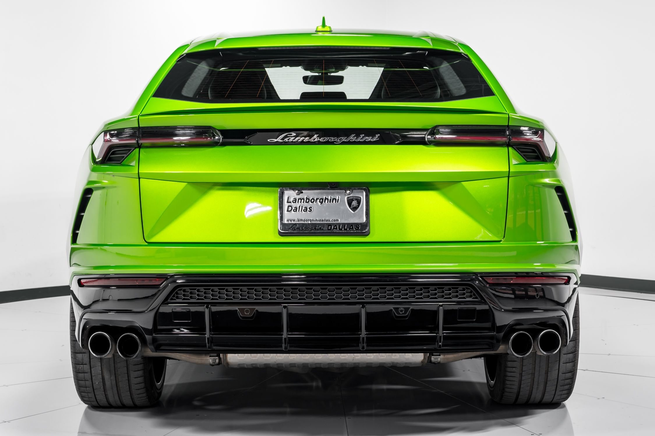 used 2022 Lamborghini Urus car, priced at $229,999