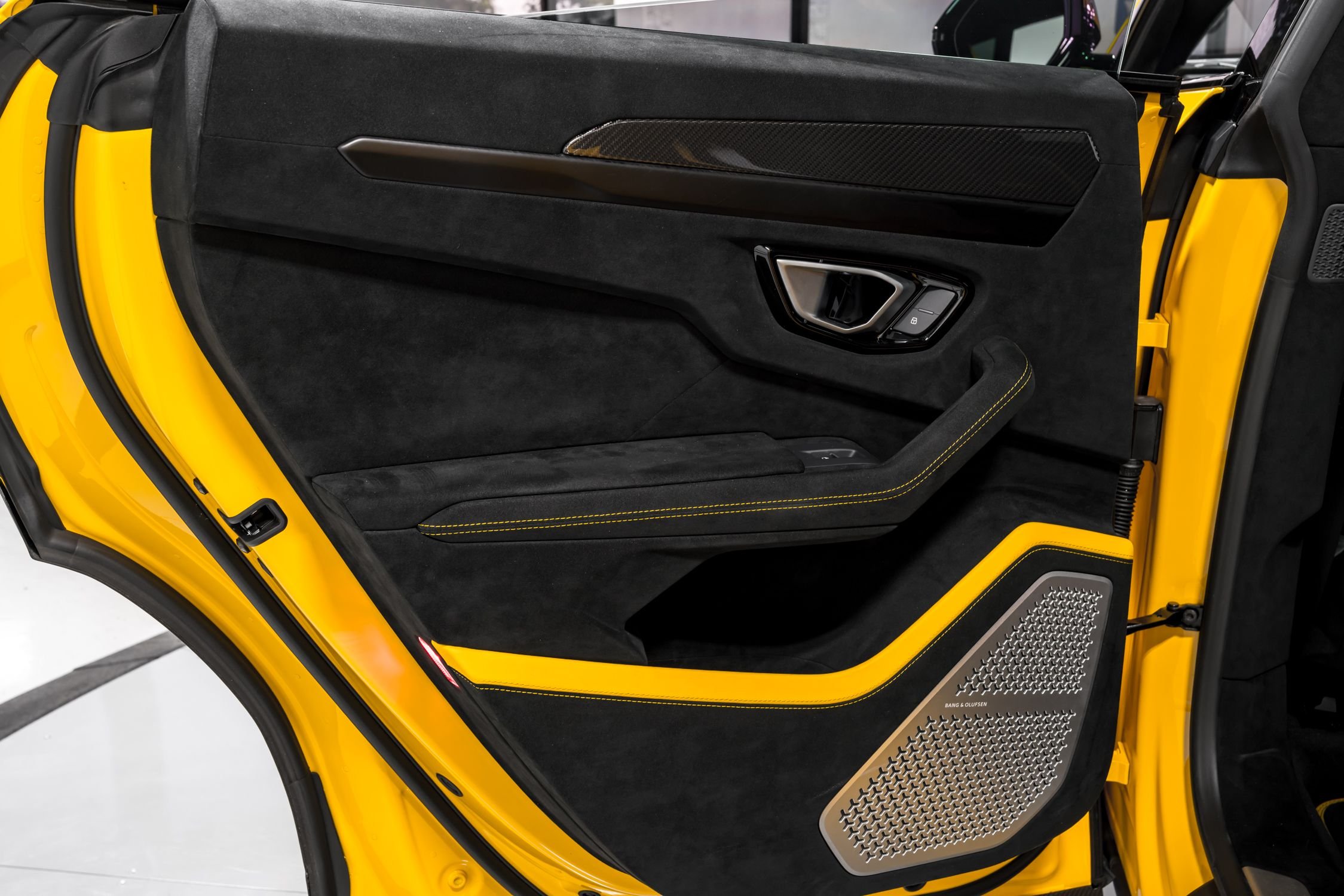 used 2023 Lamborghini Urus Performante car, priced at $279,999