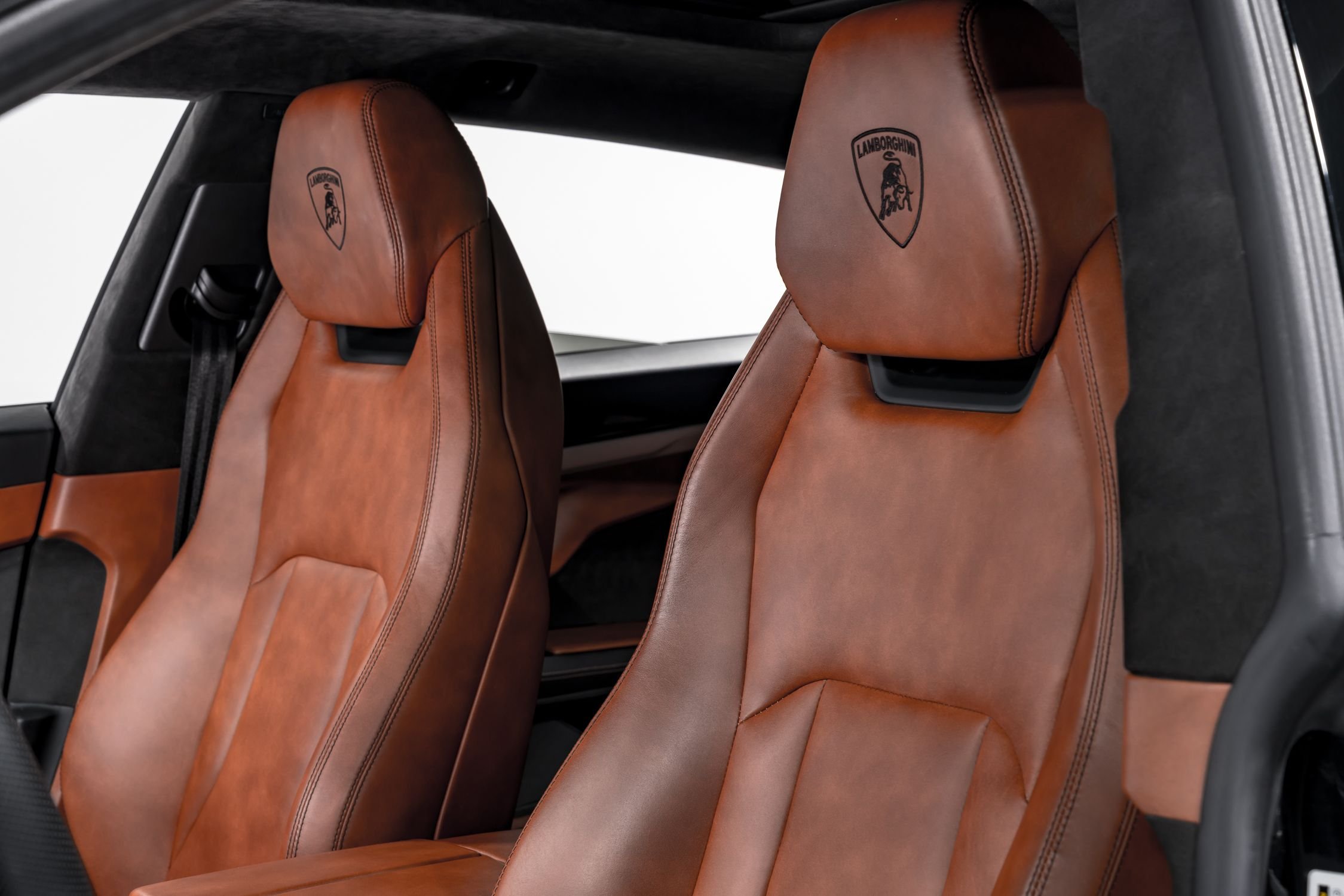 used 2020 Lamborghini Urus car, priced at $184,999