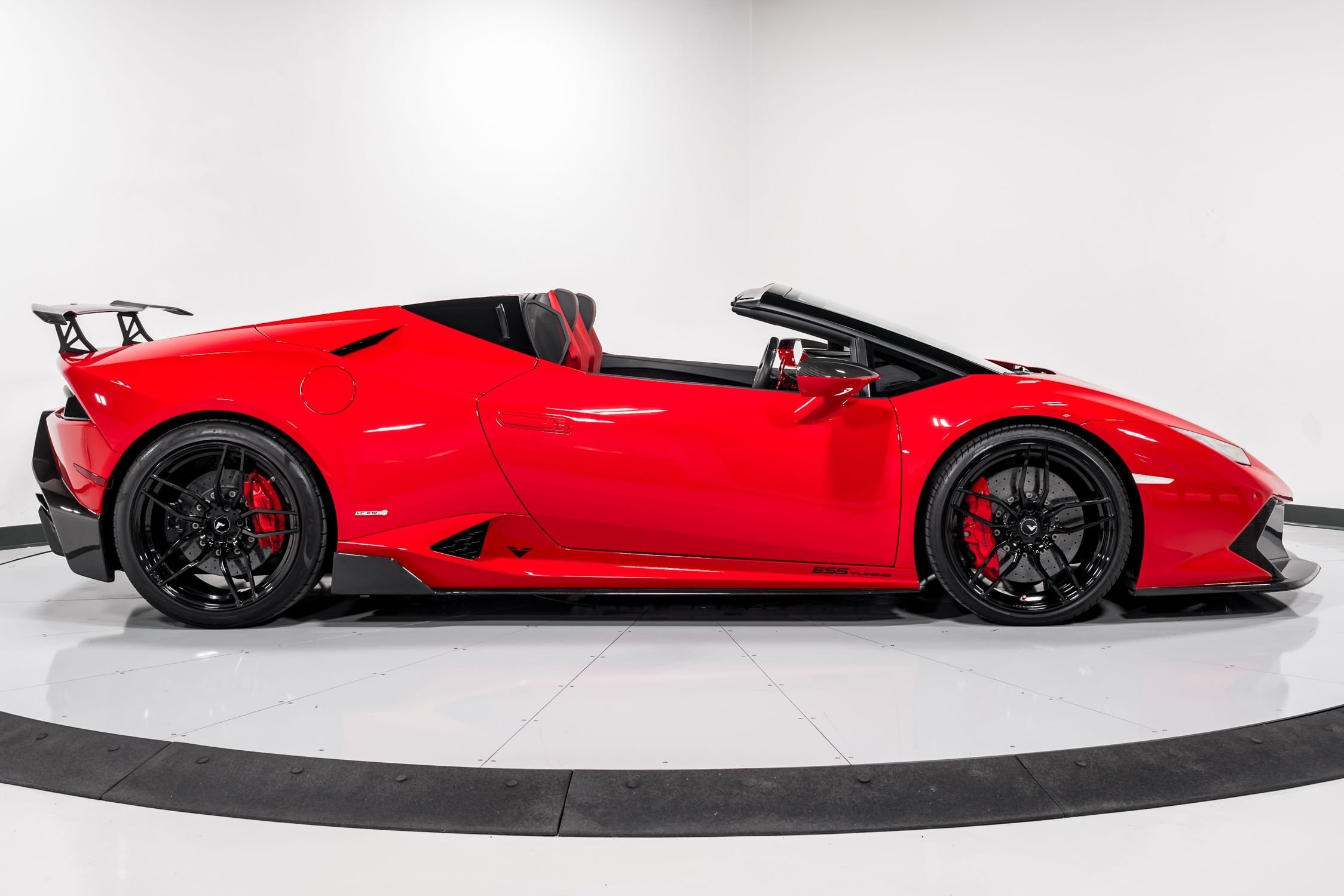 used 2017 Lamborghini Huracan LP610-4 Spyder car, priced at $259,999