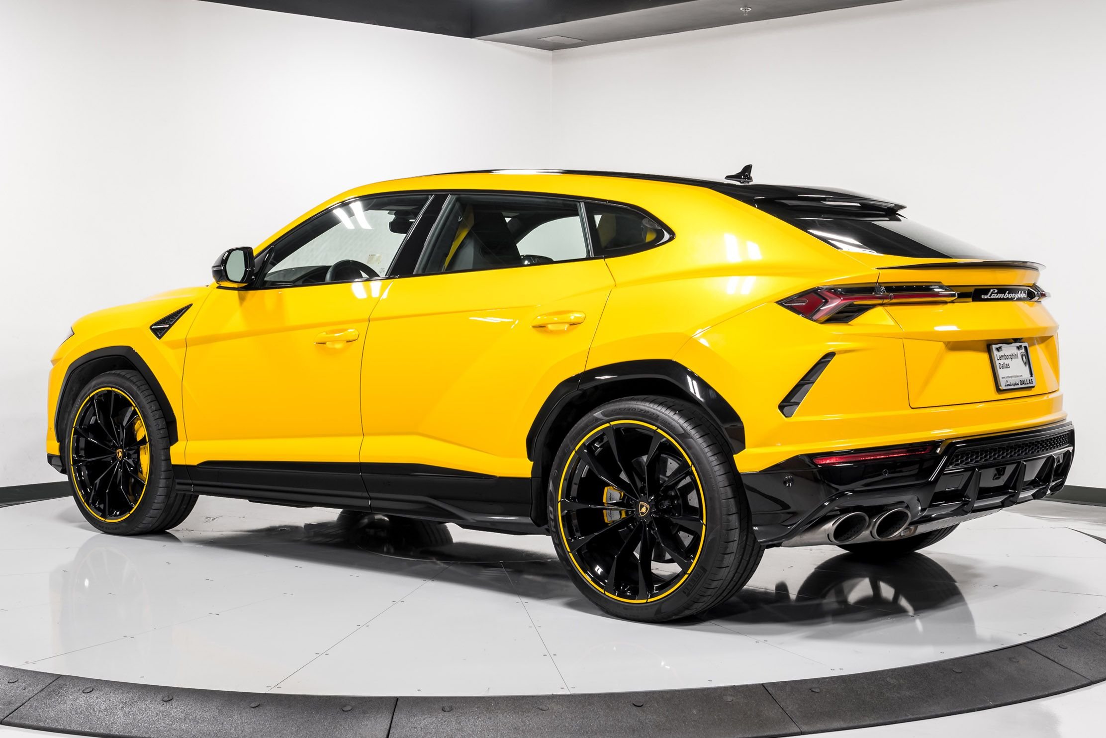 used 2021 Lamborghini Urus car, priced at $234,999