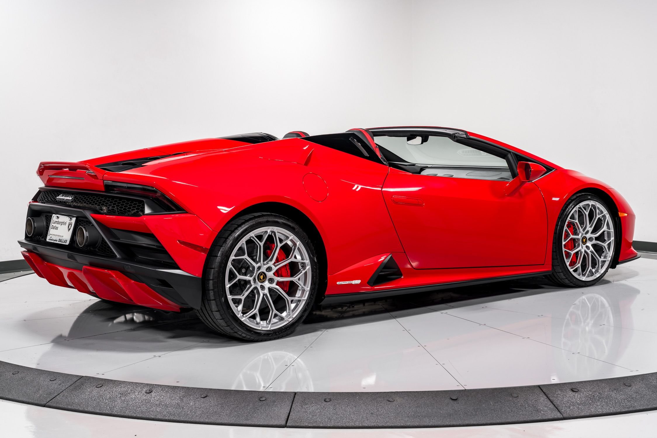 used 2023 Lamborghini Huracan EVO Spyder car, priced at $324,999