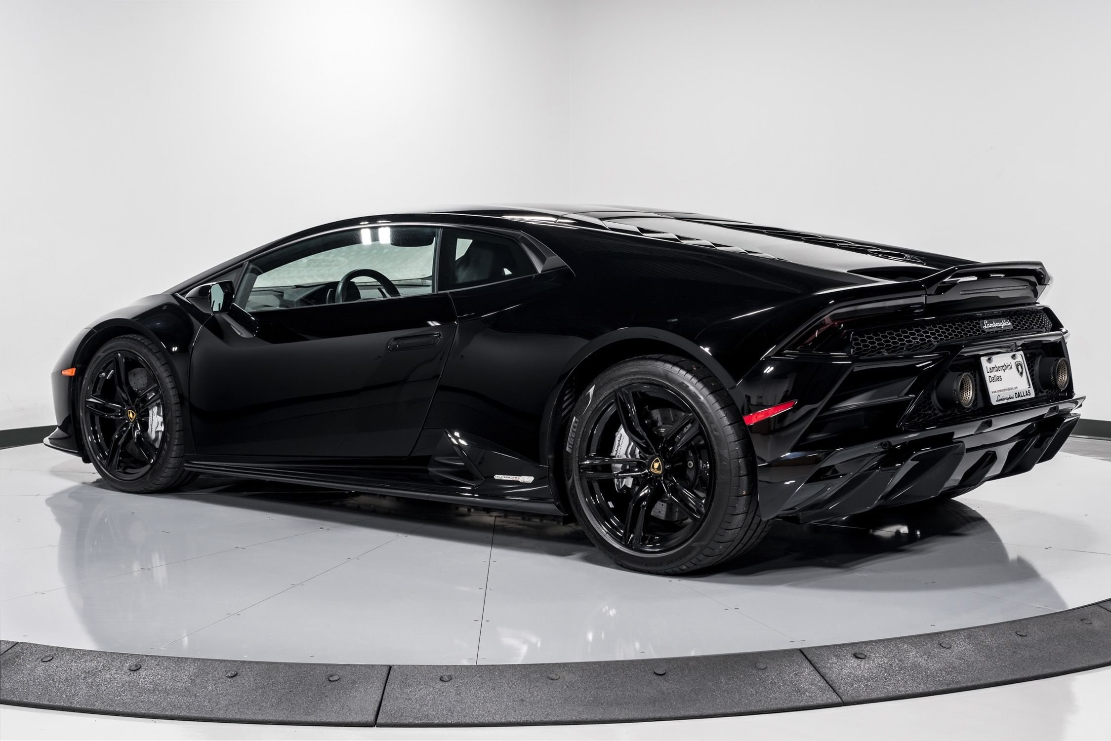 used 2020 Lamborghini Huracan EVO Coupe RWD car, priced at $259,999