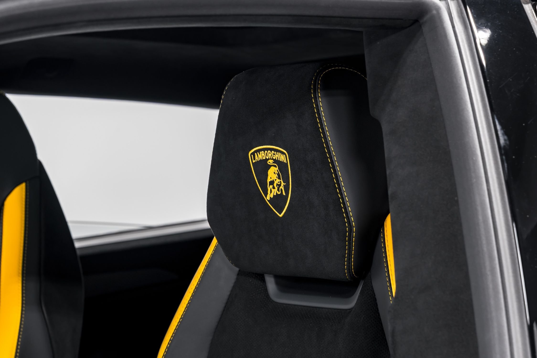 used 2024 Lamborghini Urus Performante car, priced at $337,999