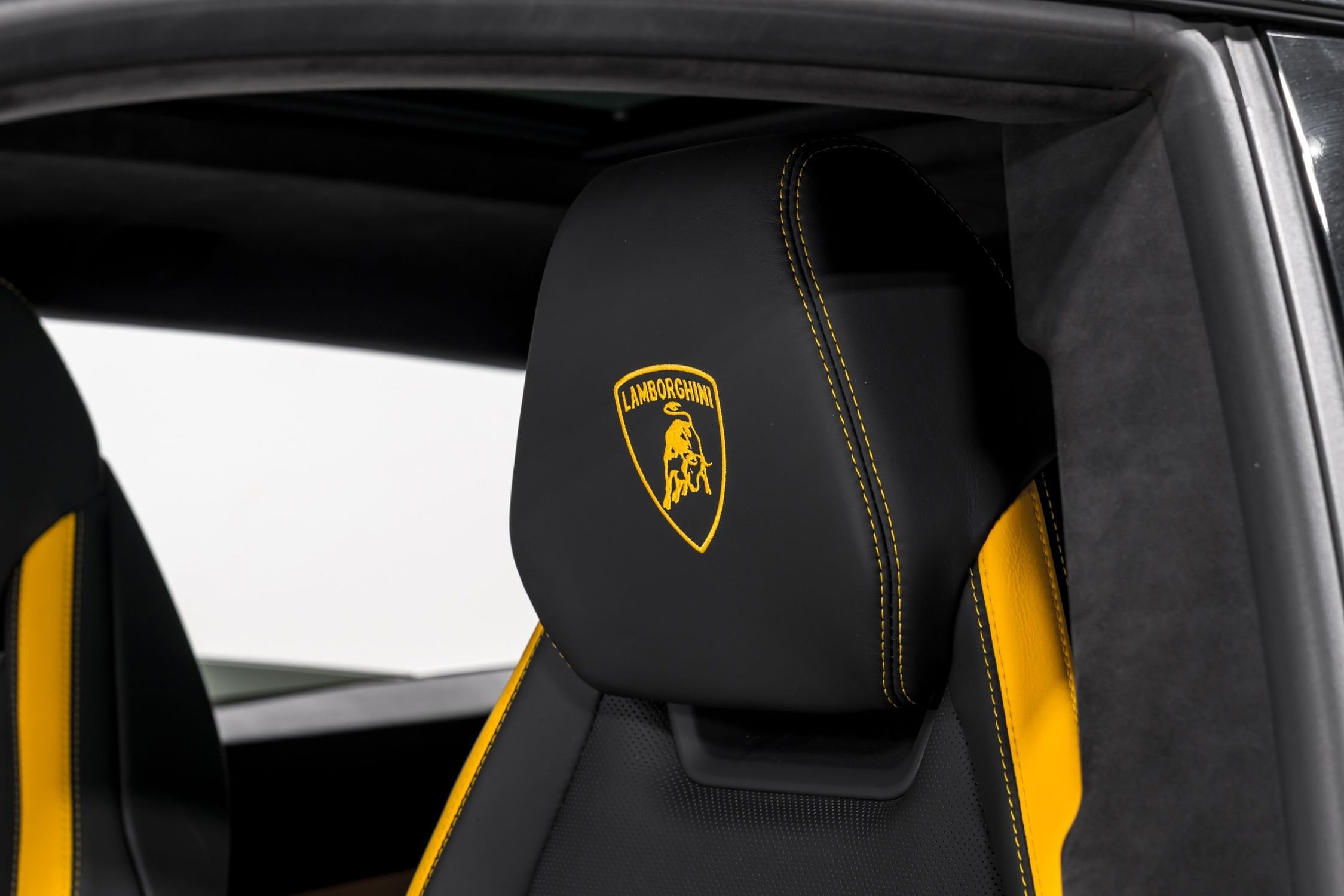 used 2023 Lamborghini Urus S car, priced at $249,999
