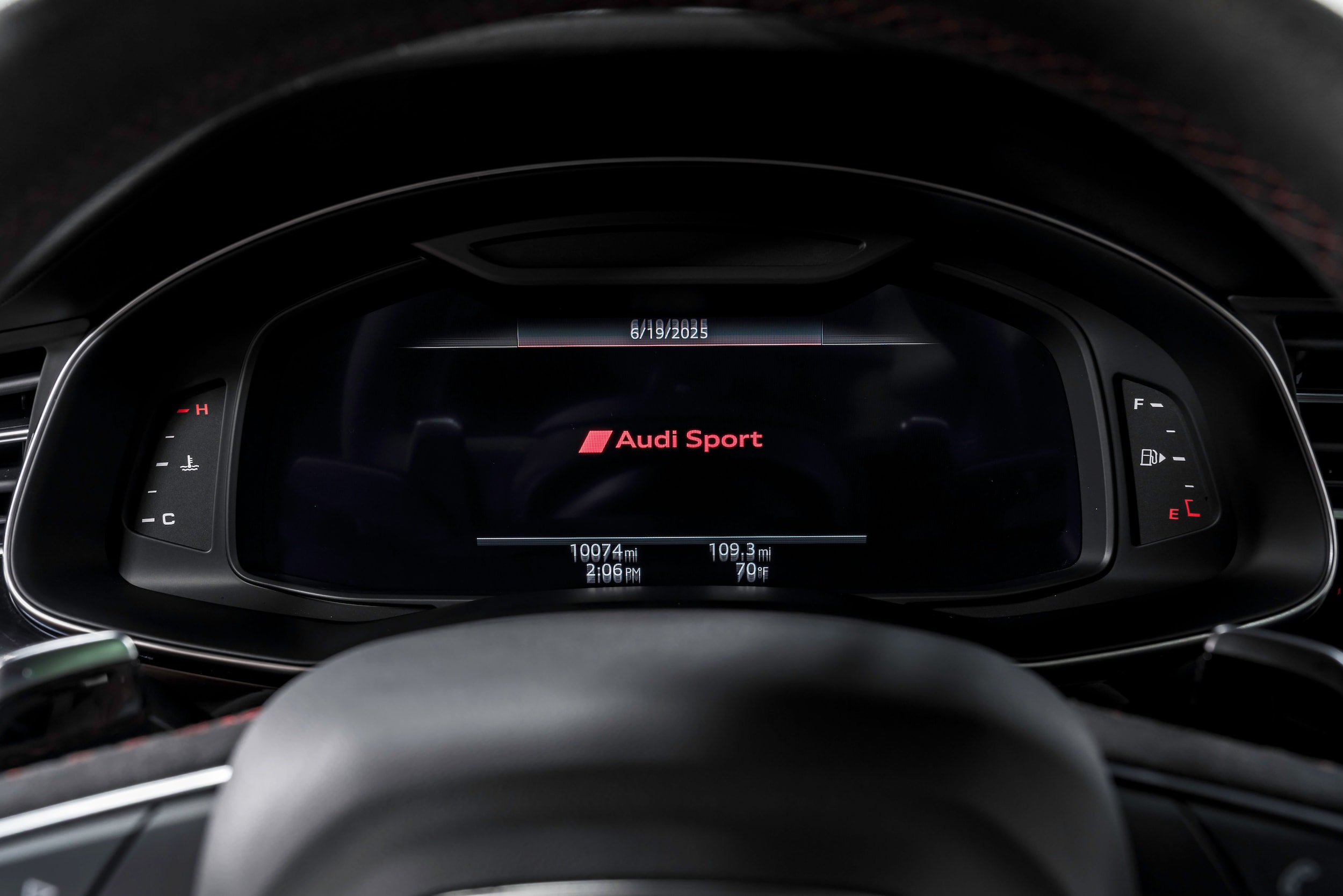 used 2022 Audi RS Q8 car, priced at $95,999
