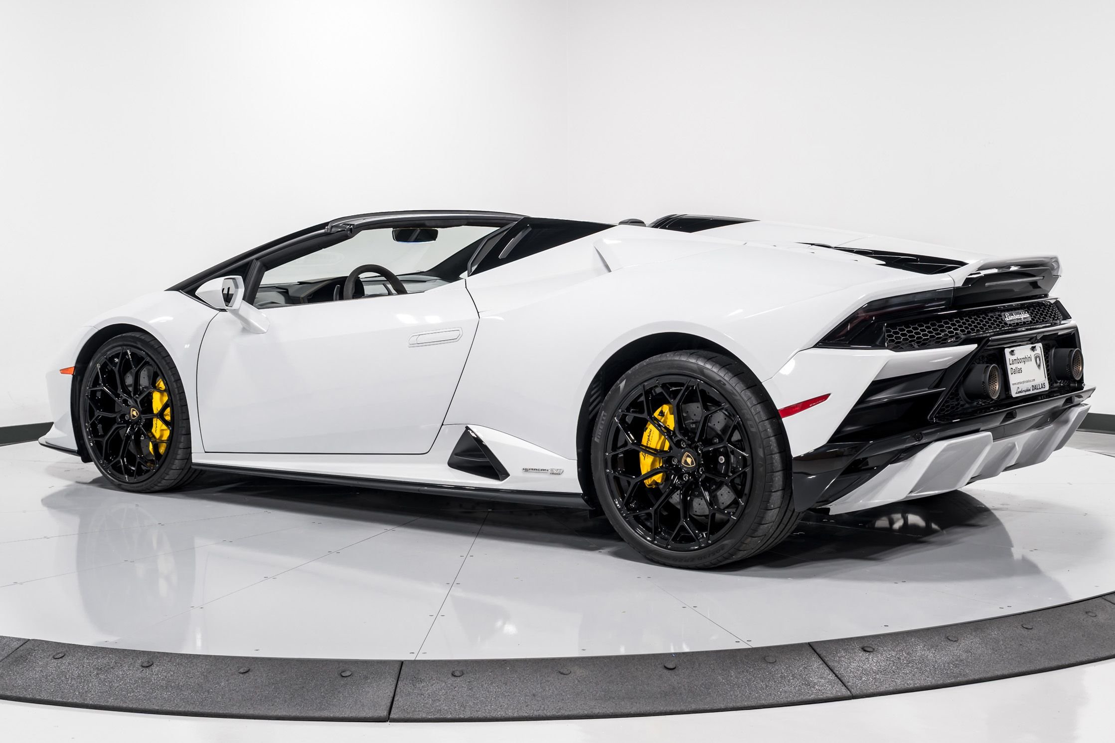 used 2023 Lamborghini Huracan EVO Spyder car, priced at $319,999