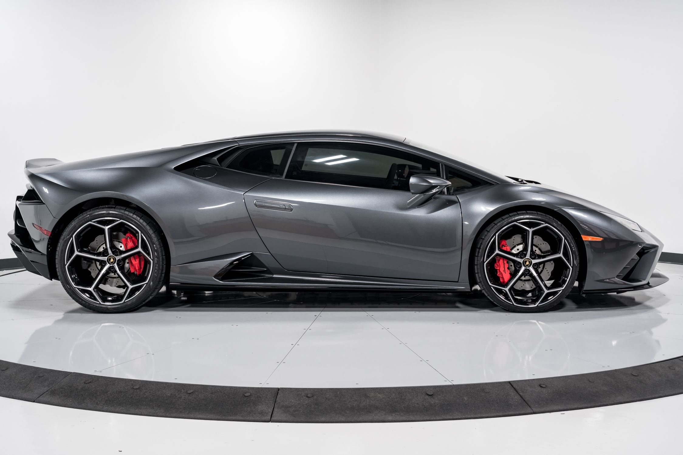 used 2021 Lamborghini Huracan EVO Coupe RWD car, priced at $264,999