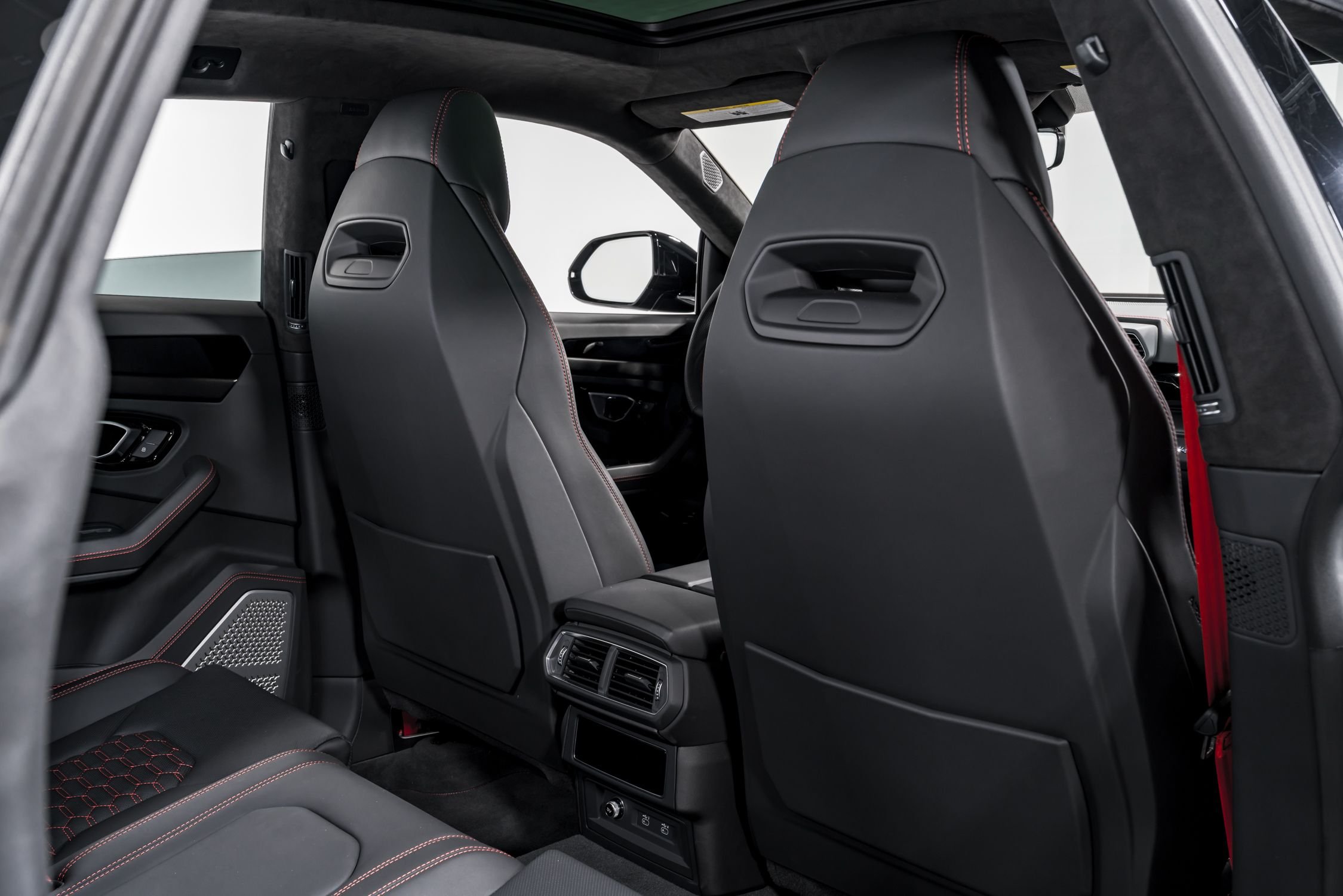 used 2024 Lamborghini Urus S car, priced at $274,999