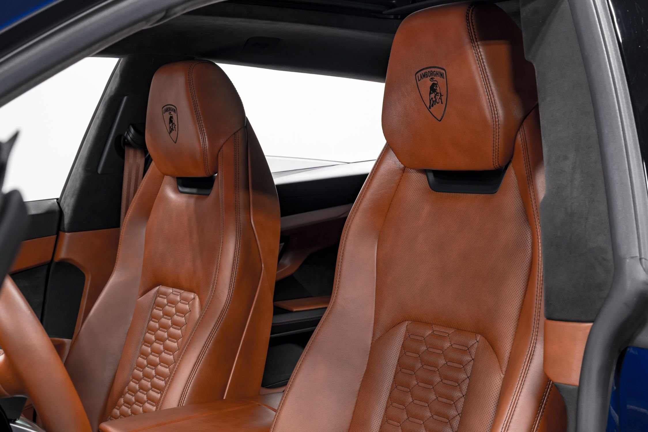 used 2019 Lamborghini Urus car, priced at $199,999