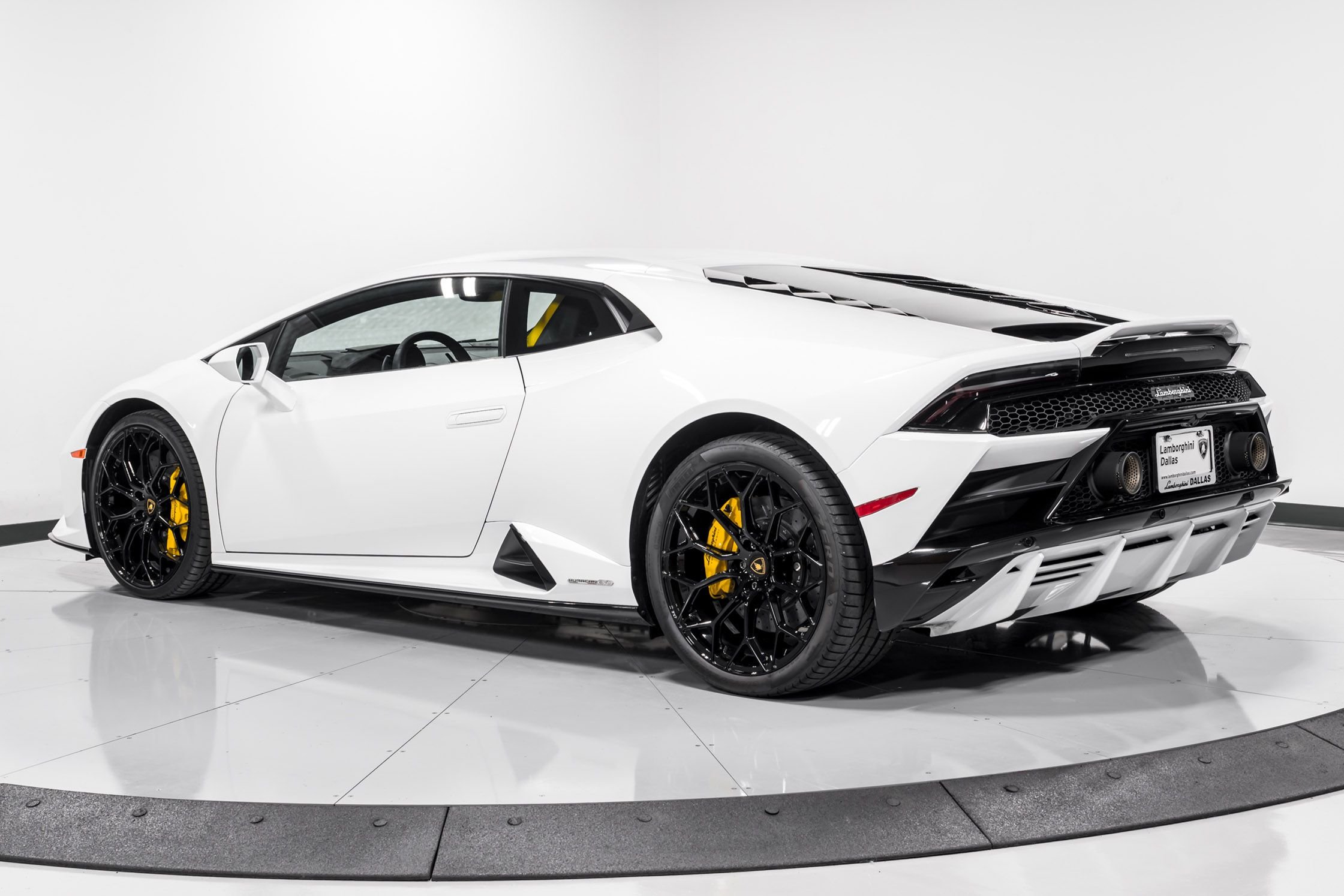 used 2022 Lamborghini Huracan EVO Coupe car, priced at $309,999