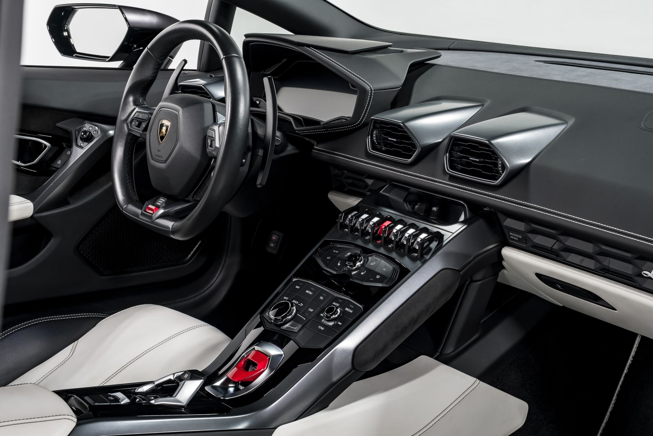 used 2015 Lamborghini Huracan LP610-4 Coupe car, priced at $219,999
