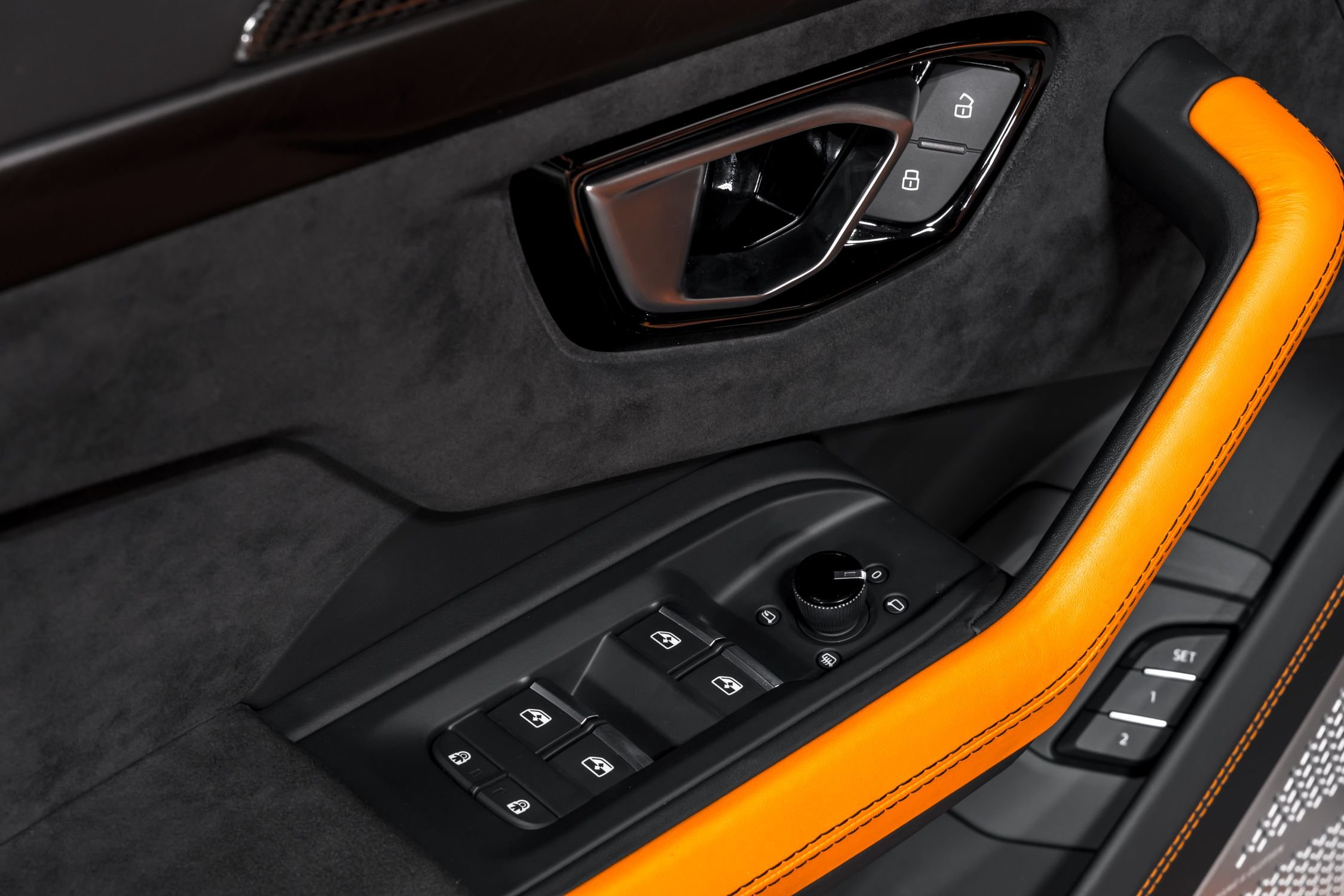 used 2022 Lamborghini Urus car, priced at $234,999