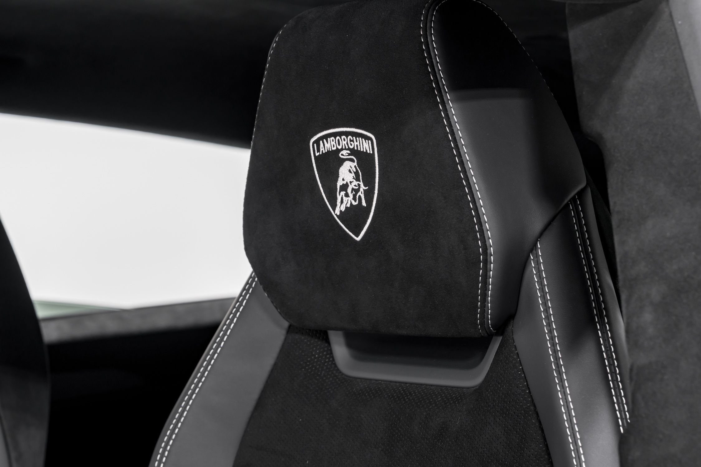 used 2024 Lamborghini Urus Performante car, priced at $319,999